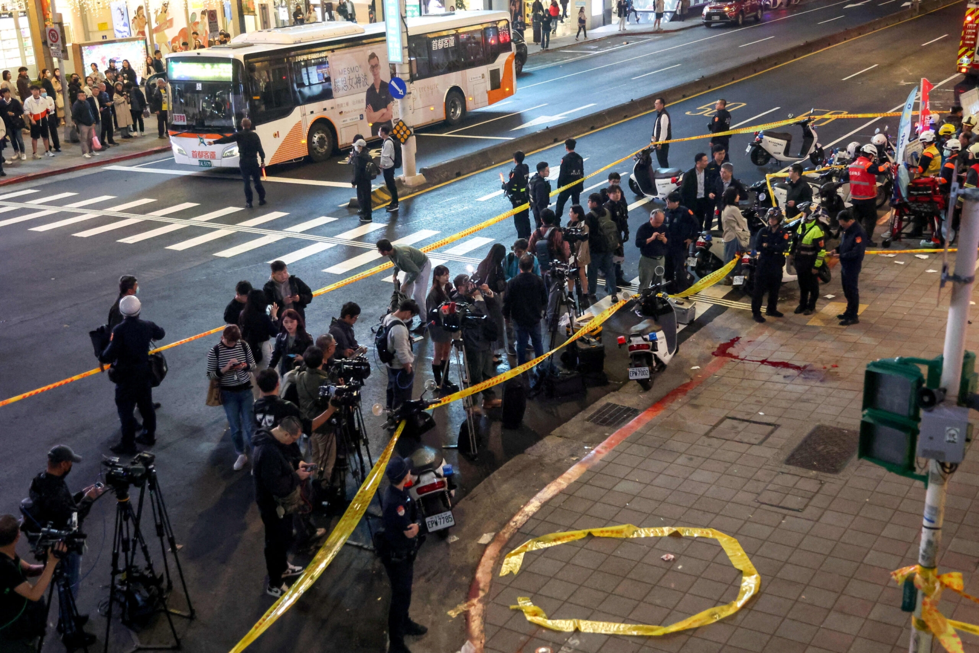 Ataque con cuchillo en metro de Taipéi deja dos muertos y seis heridos