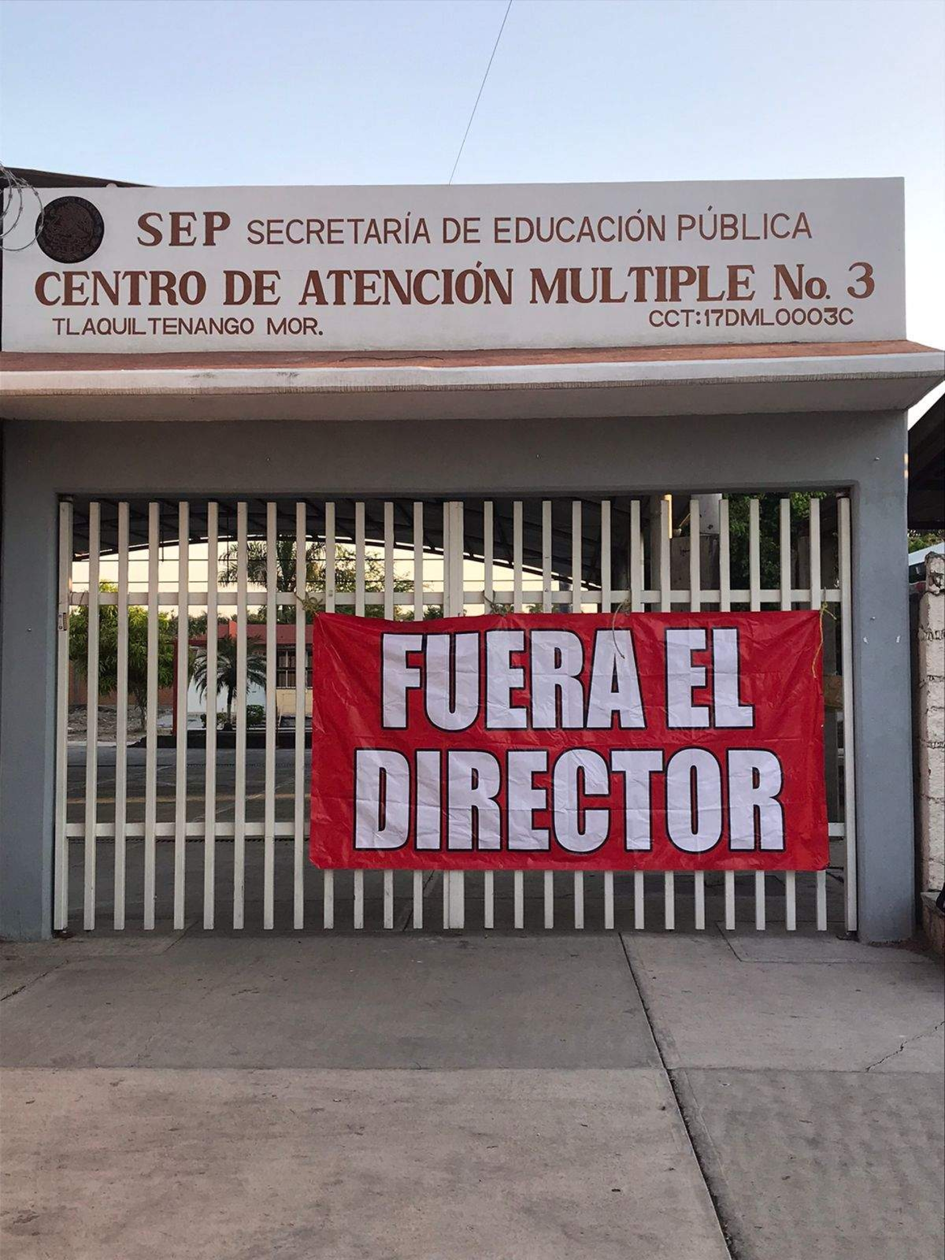 Obligan a cambio de director en el CAM 03 de Tlaquiltenango