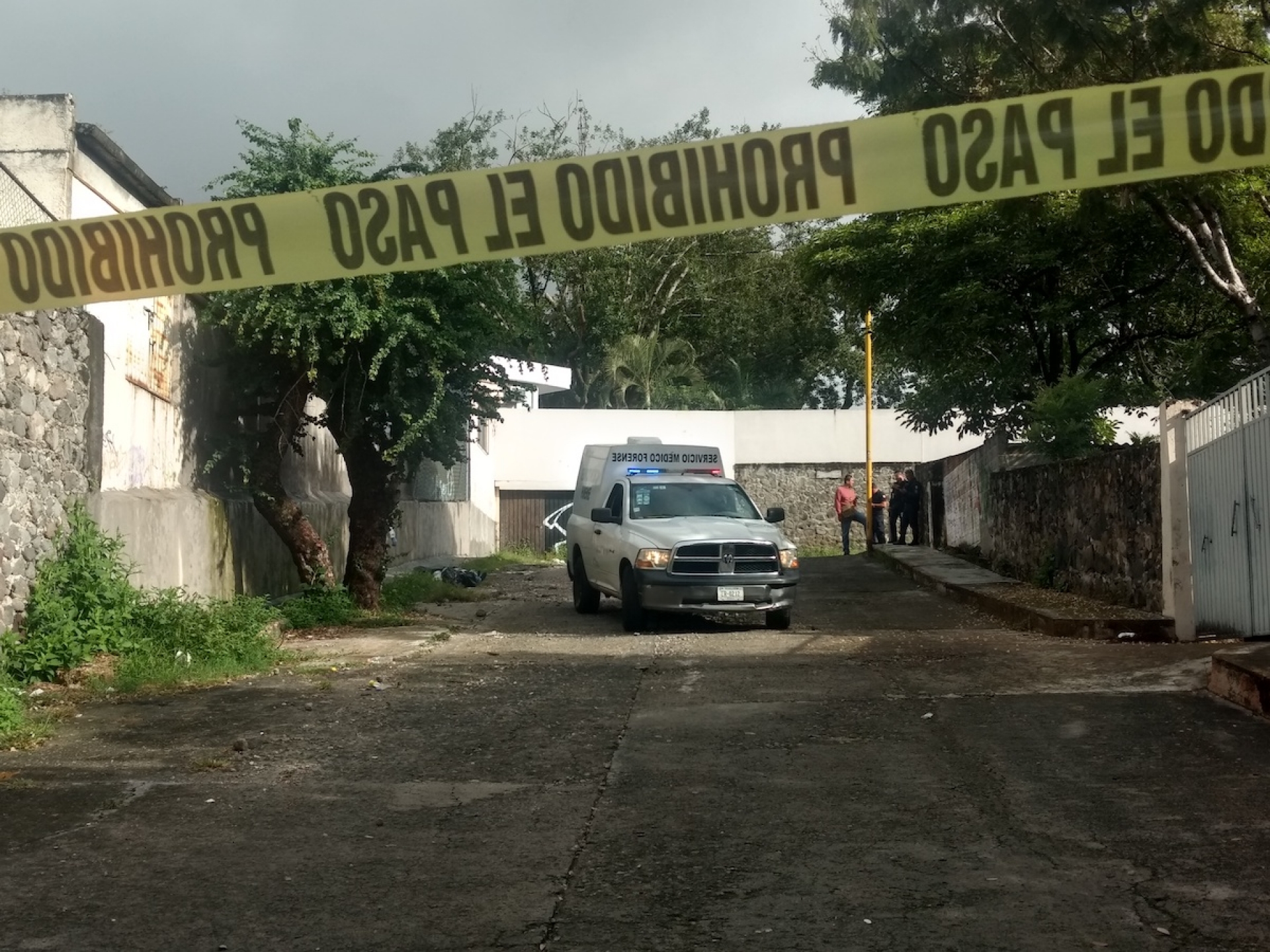 Encuentran un hombre muerto en calles de Emiliano Zapata