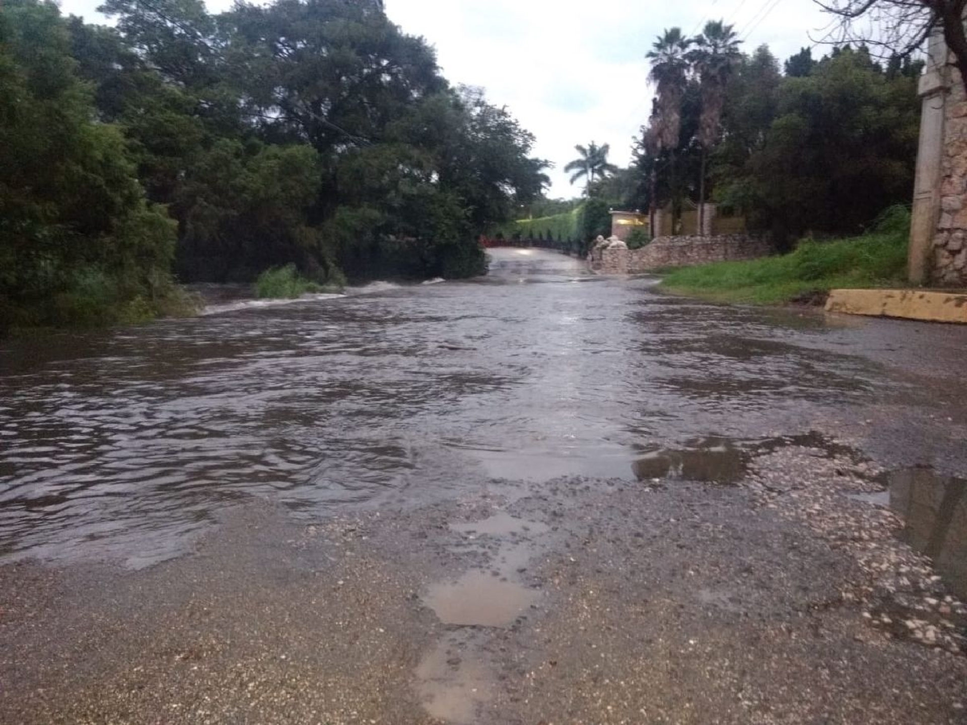 Refuerzan monitoreo del río Yautepec ante crecida de caudal