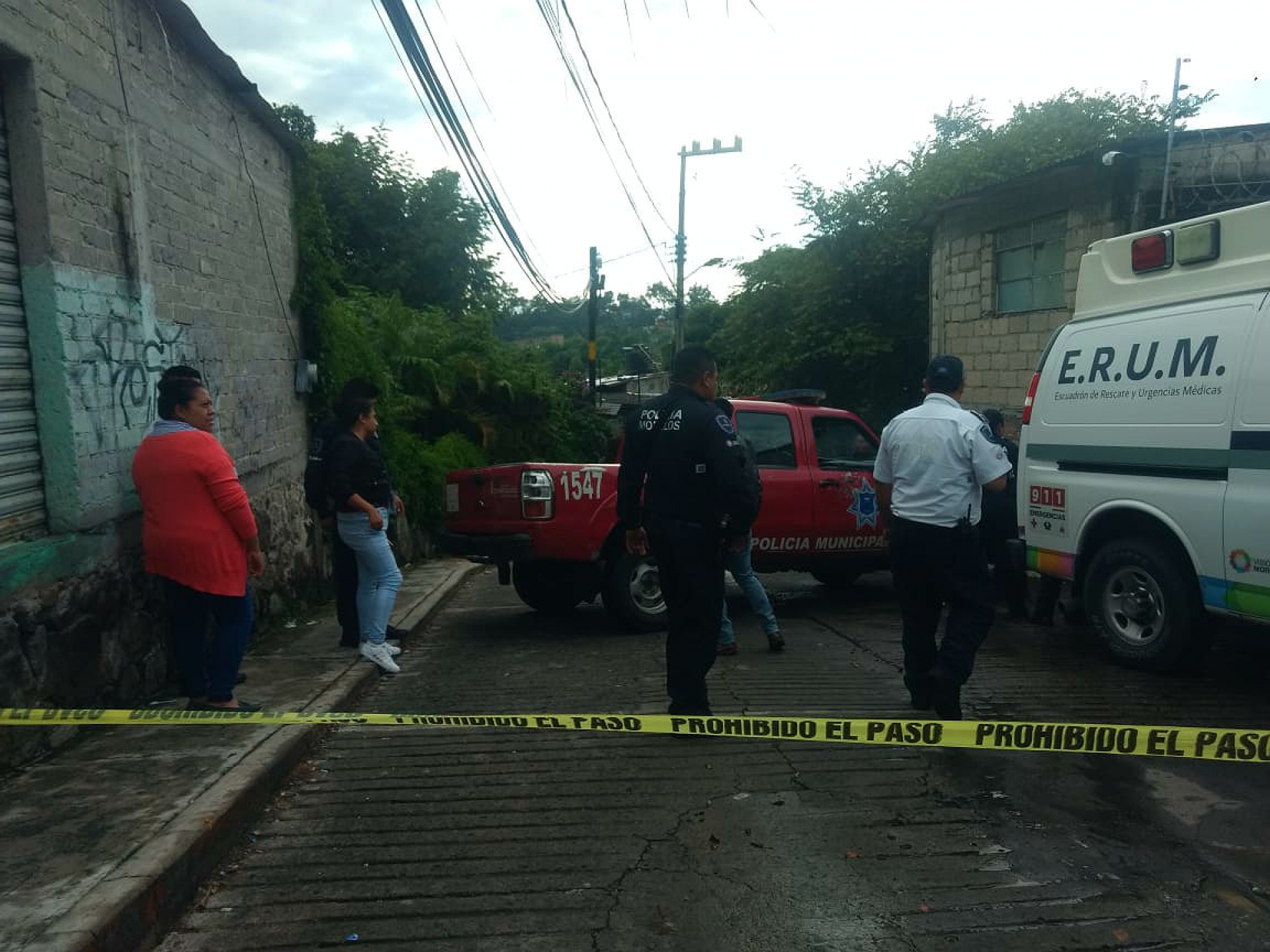 Hallan dos cadáveres embolsados en Acapantzingo