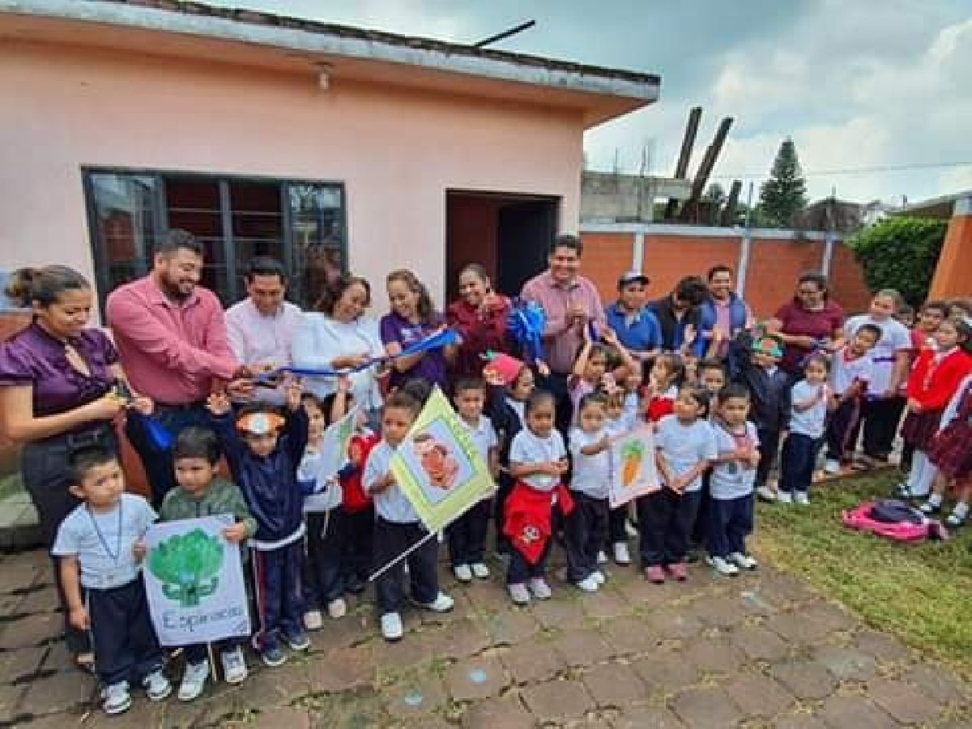 Inaugura DIF Morelos comedor escolar en Yecapixtla