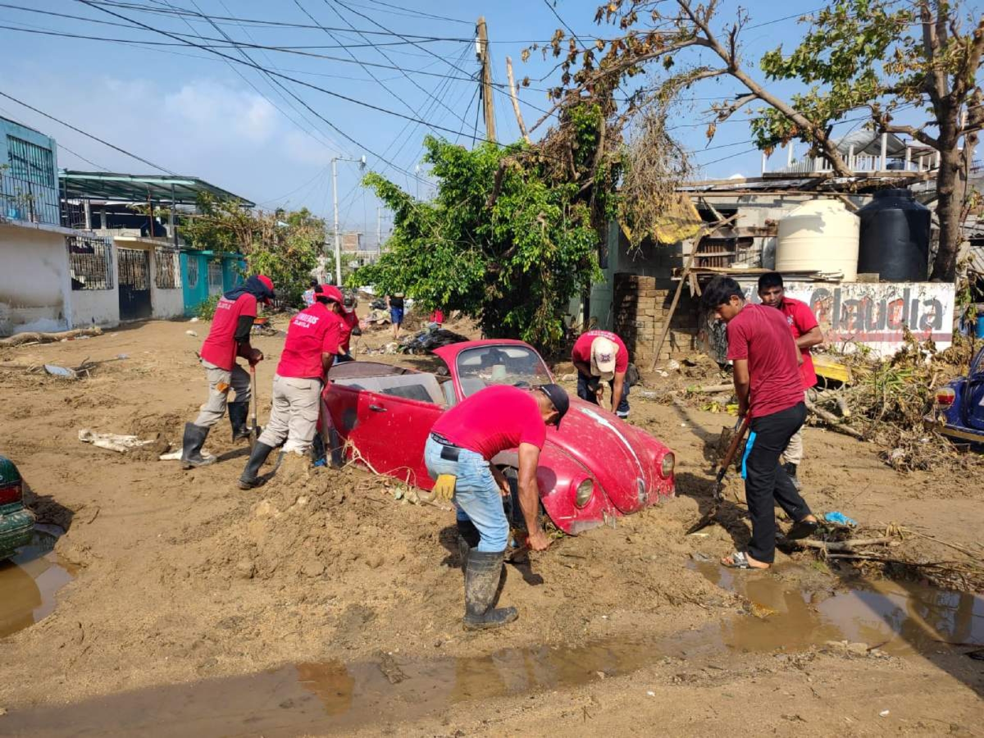 Brigadas de Bomberos de Jojutla acuden a Acapulco