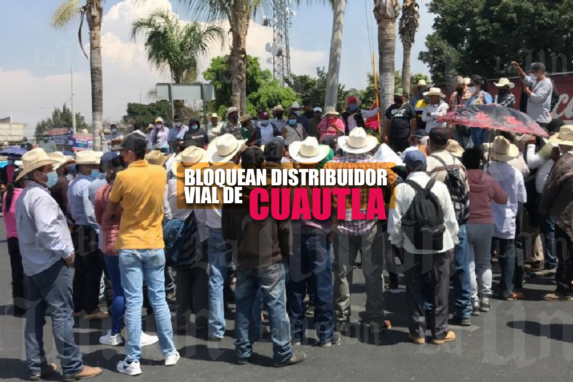 Bloquean habitantes de Hueyapan distribuidor vial en Cuautla