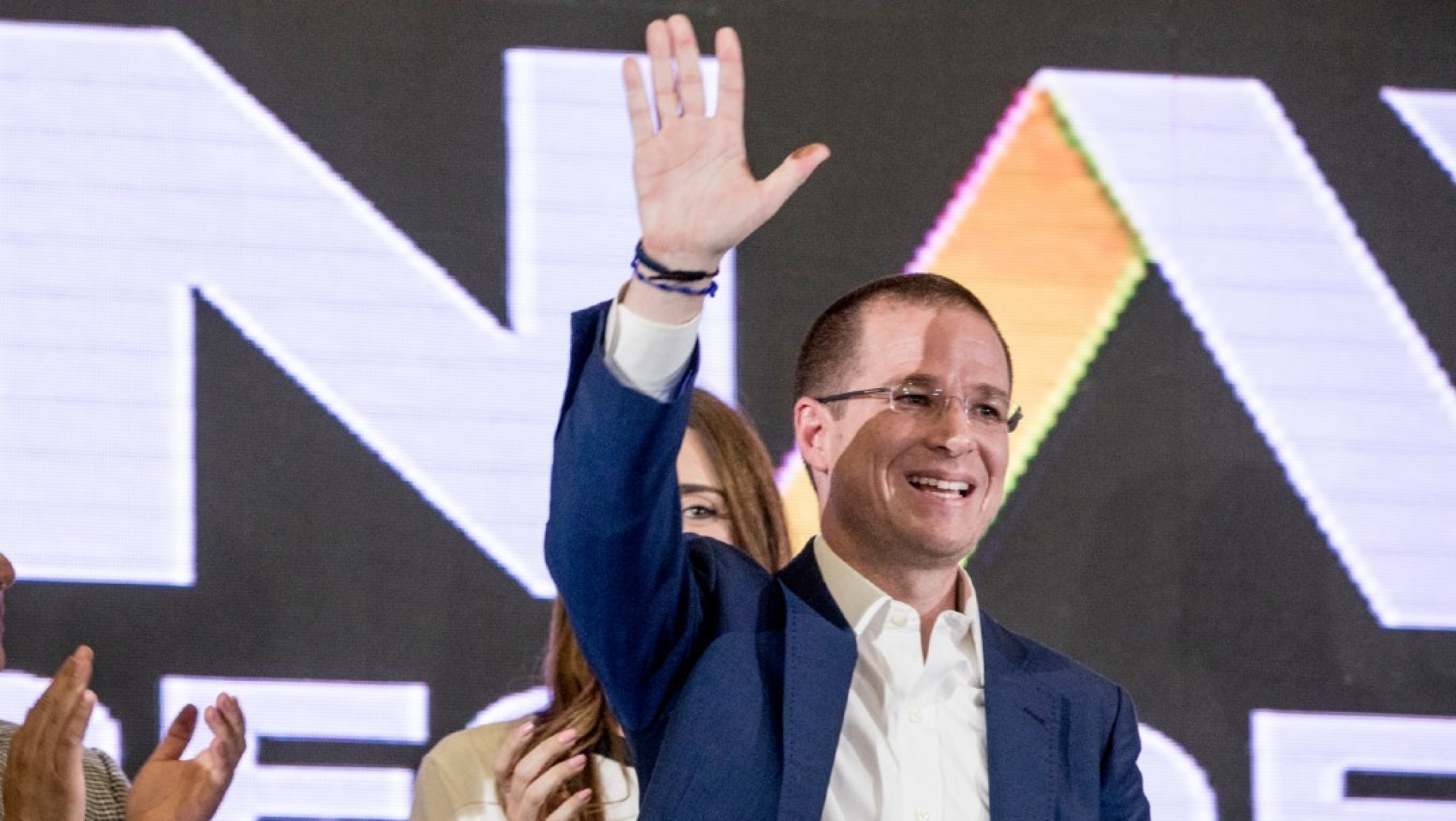 Ricardo Anaya anuncia su regreso a la política