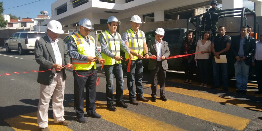 Inauguran obra de encarpetamiento asfáltico en la avenida Domingo Diez de Cuernavaca