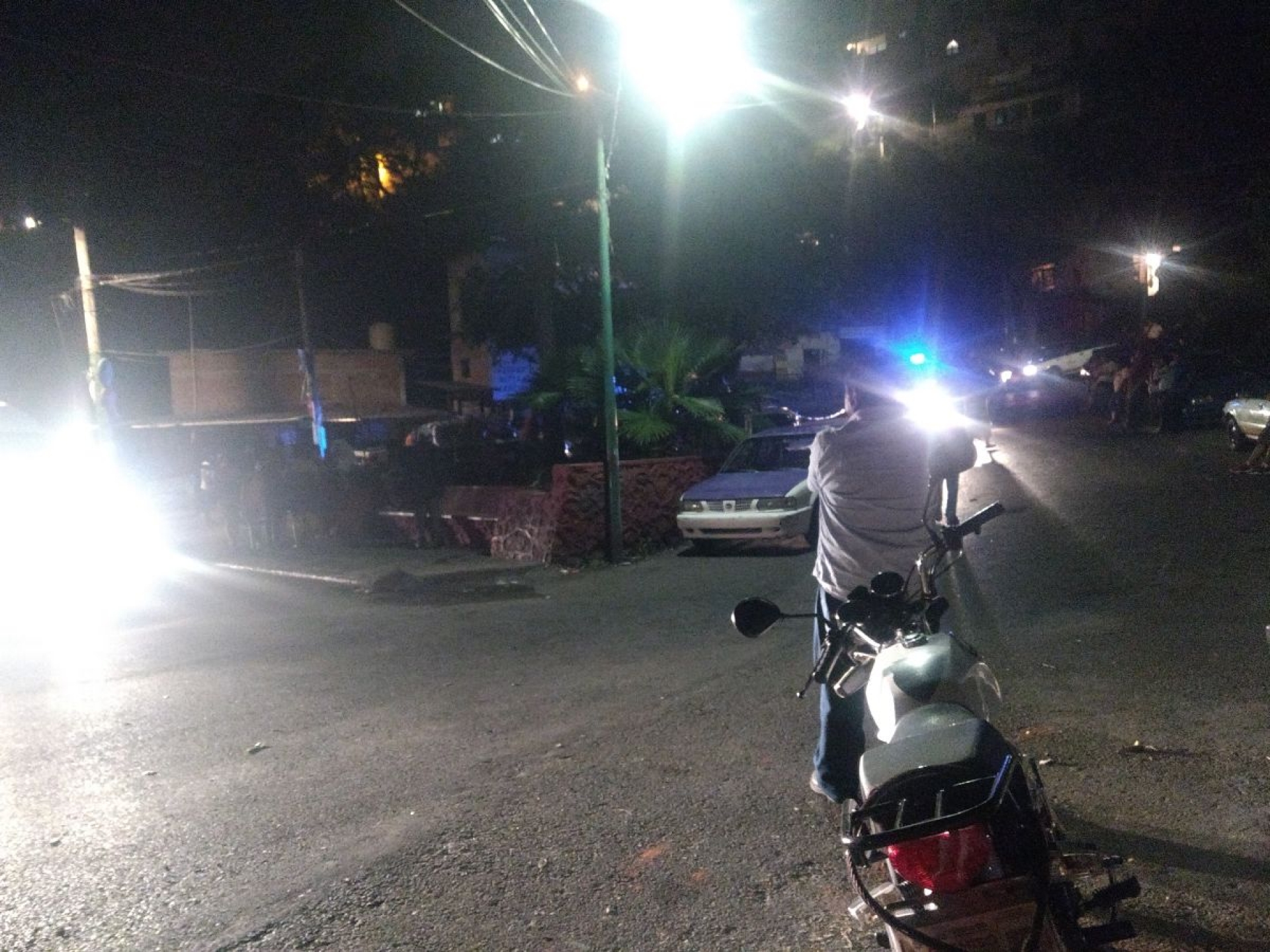 Aún prófugo, el chofer de la Ruta 5 que arrolló a un hombre