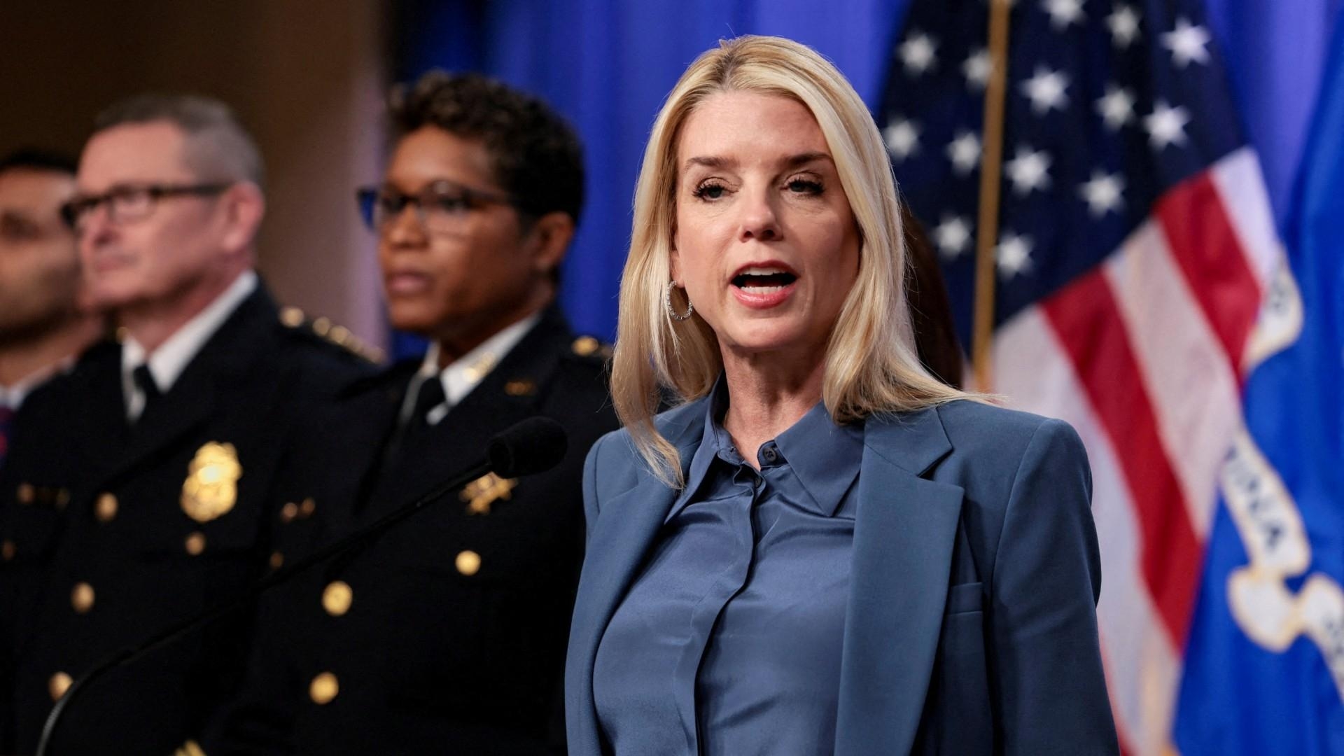 Fiscal Bondi detalla los cargos que enfrenta Maduro en Estados Unidos