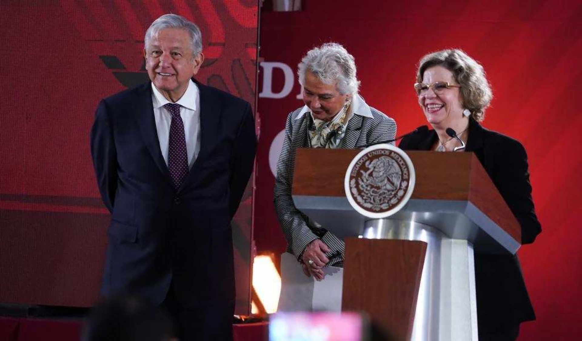 AMLO: los refugios para las mujeres continúan, pero con el control del gobierno