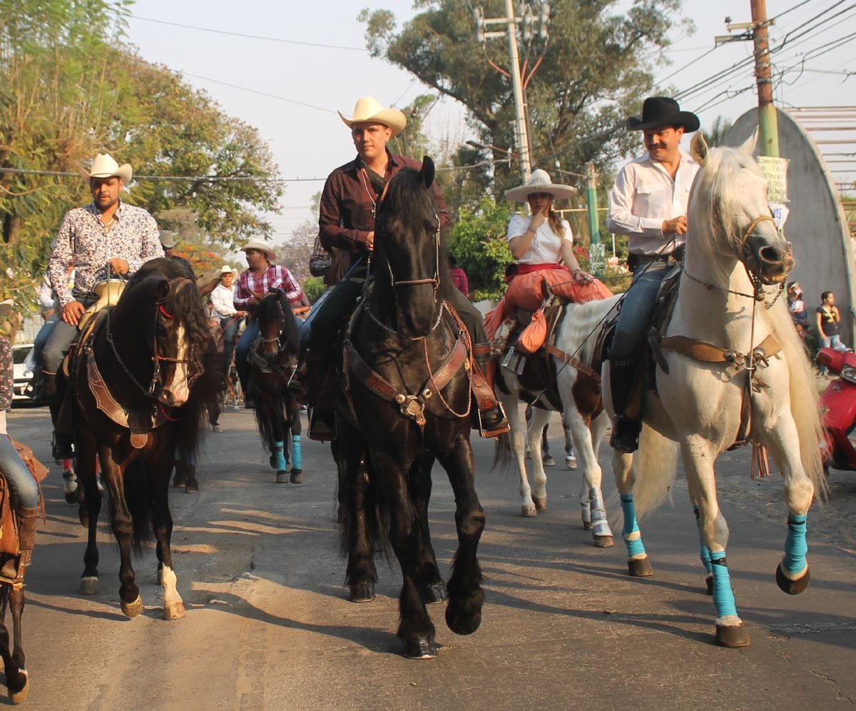 Matan en cabalgata al organizador de la Feria de la Primavera