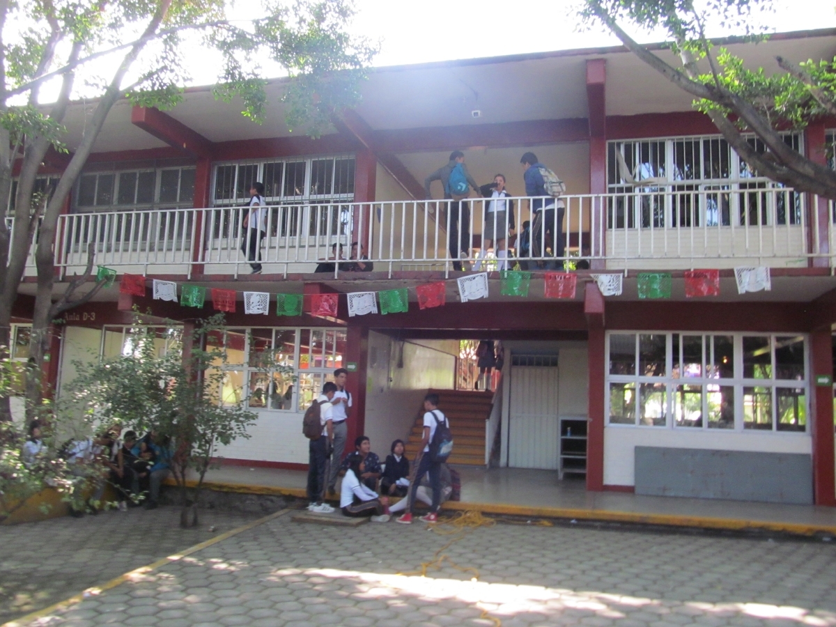 Ausentismo y embarazo escolar, principales problemas en alumnos en el CBTis 136