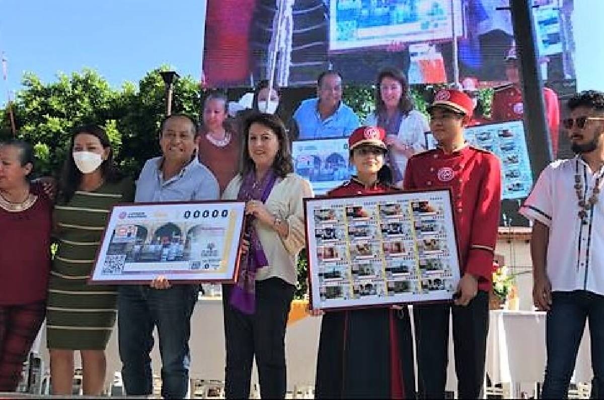 Devela la Lotería Nacional billete en Tlayacapan