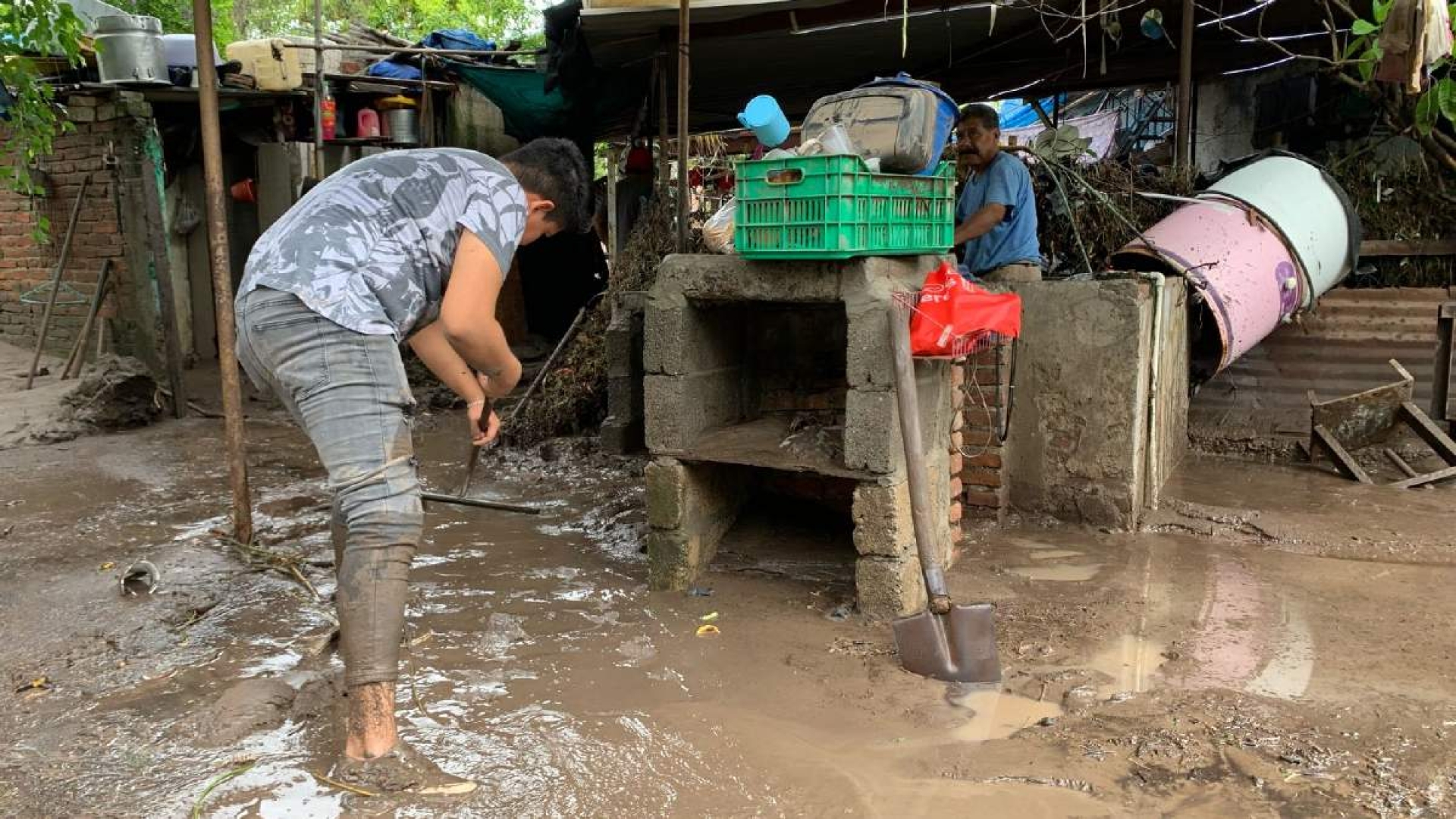 Al menos 60 casas se inundaron en Puente de Ixtla