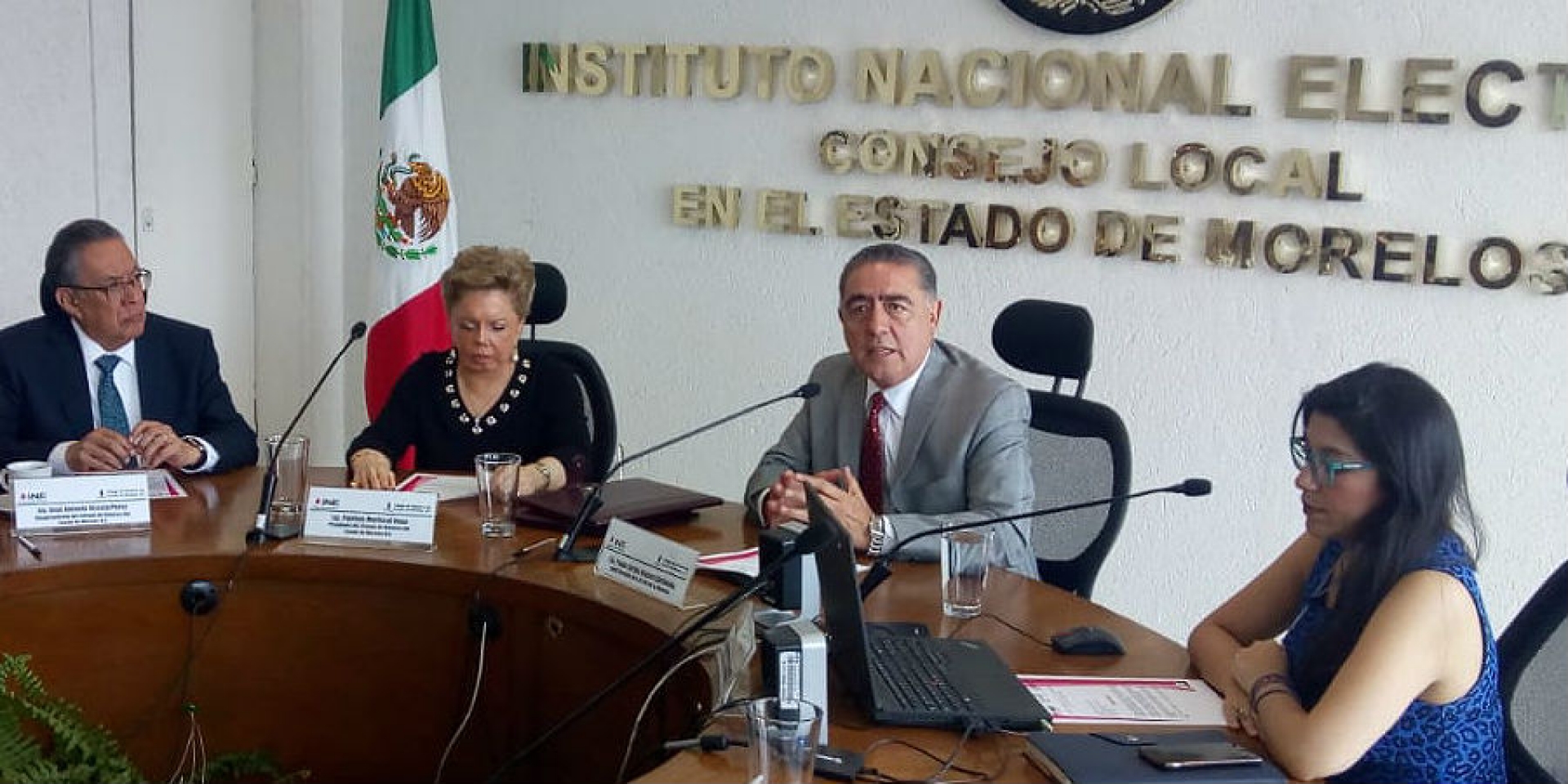 Firma Consejo Local del INE convenio de colaboración con el Colegio de Notarios