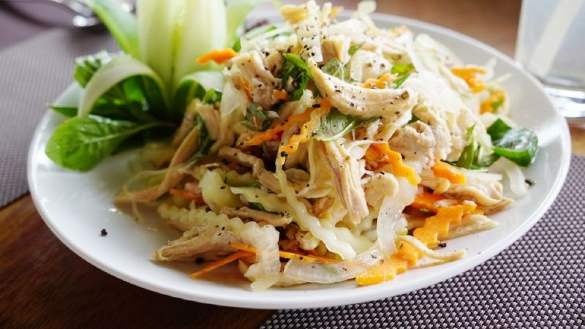 Prepara un fresco y rápido salpicón de pollo para la comida del fin de semana