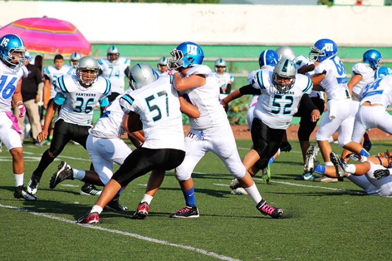 Legionarios inicia con el pie derecho