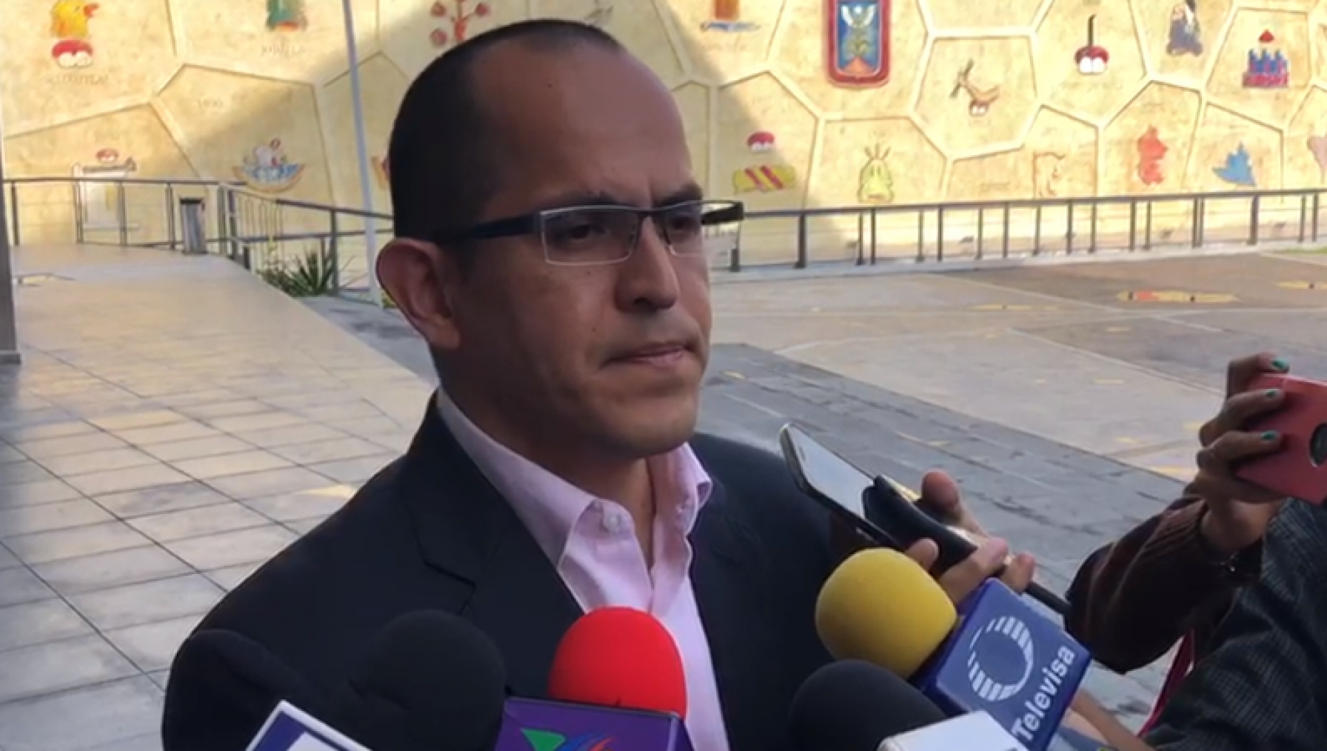 Presenta CDHEM iniciativa para eliminar derecho constitucional a poseer armas de fuego