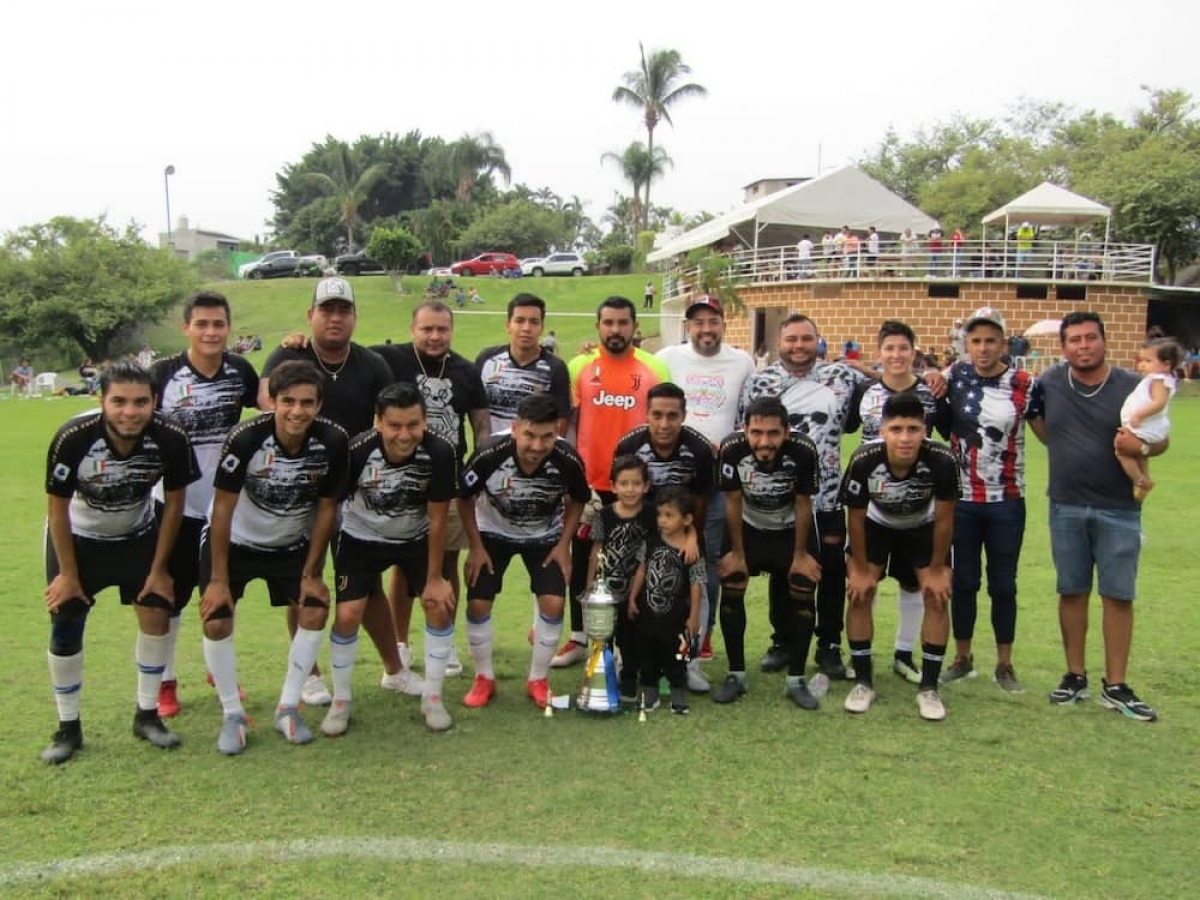 Mustache Cabañas se alza con el título en futbol 7