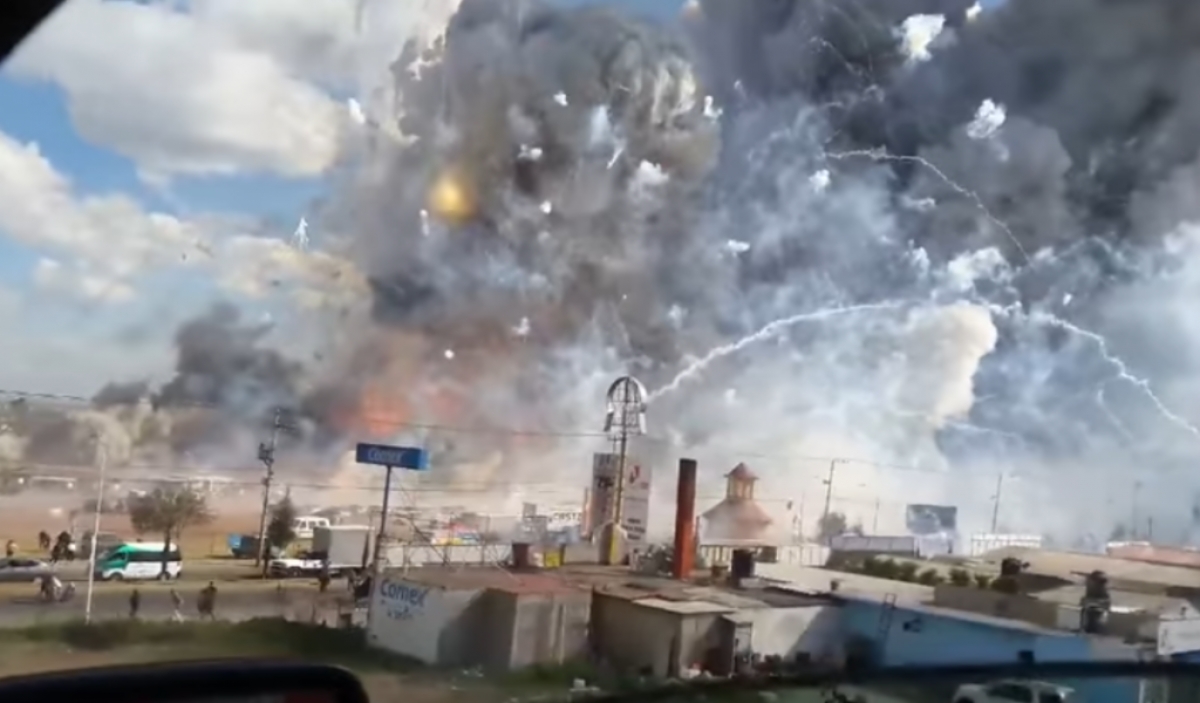 Ascienden a 31 los muertos por la explosión en mercado de Tultepec