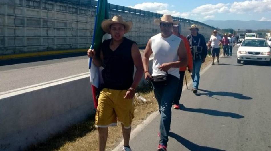 Segundo día de la marcha 43X43