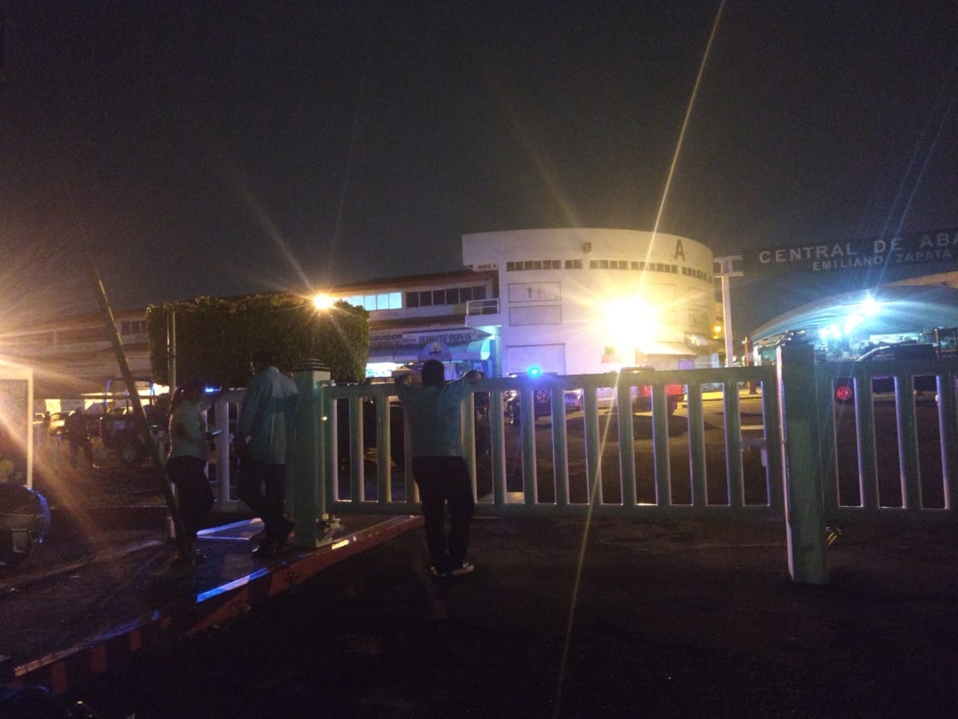Asesinan a tiros a empleado de un depósito de cerveza, en Zapata