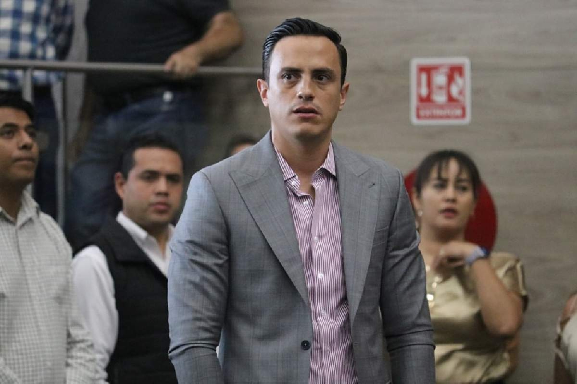 Un mismo partido no puede acaparar mandos en Congreso: Daniel Martínez