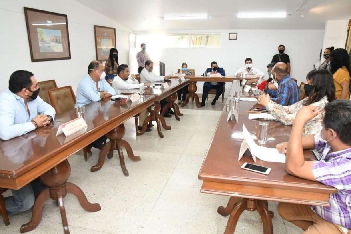 Arrestan a siete regidores de Cuautla por laudos