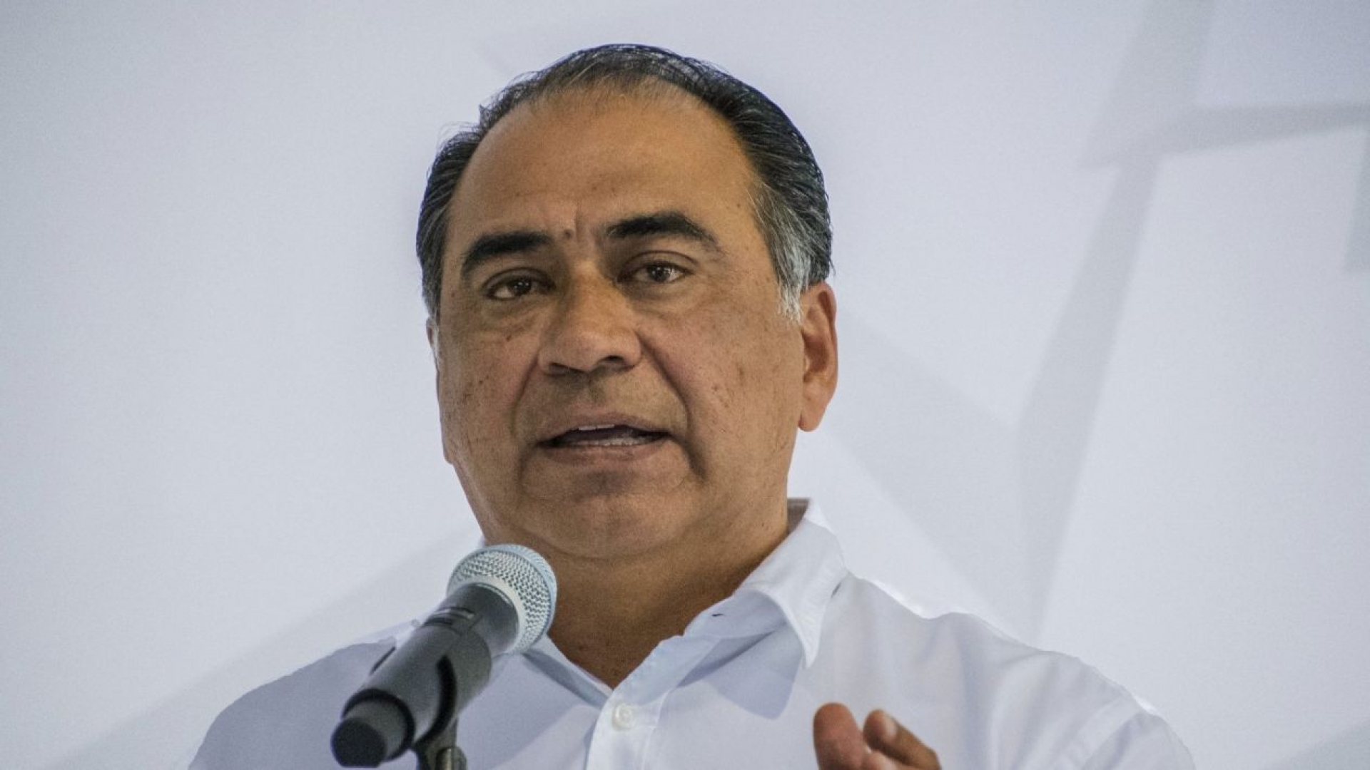 Héctor Astudillo, gobernador de Guerrero, da positivo a COVID-19