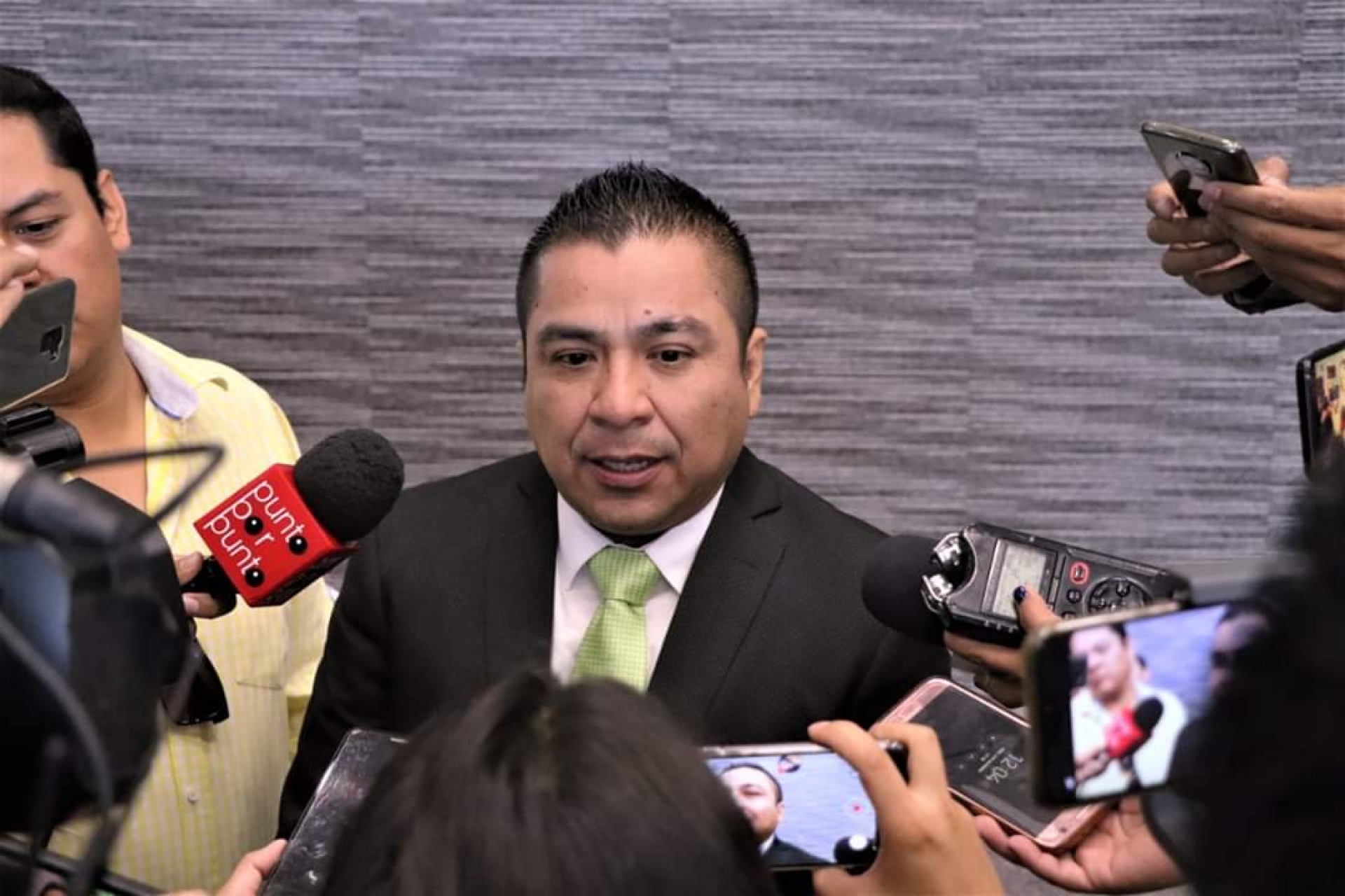 Confirma diputado que se mantendrá suspensión de labores legislativas al 30 de mayo