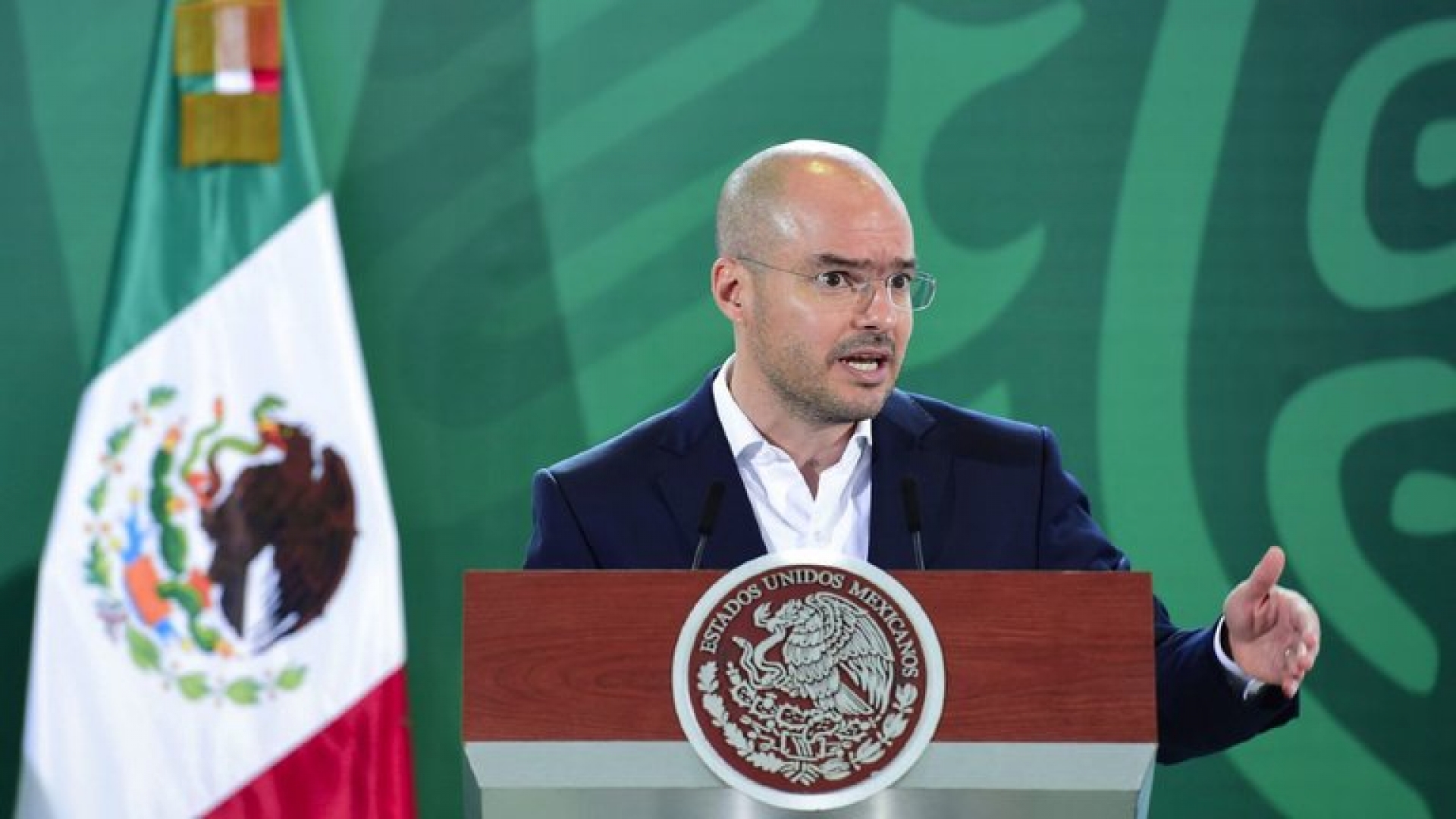Quién es David León: que aparece en un video entregando dinero a Pío López Obrador
