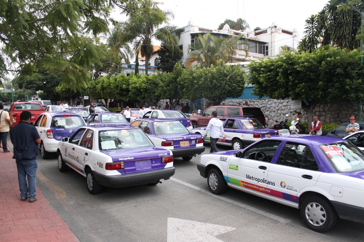Bloquean la avenida Morelos para impedir acceso al SAPAC a José Casas