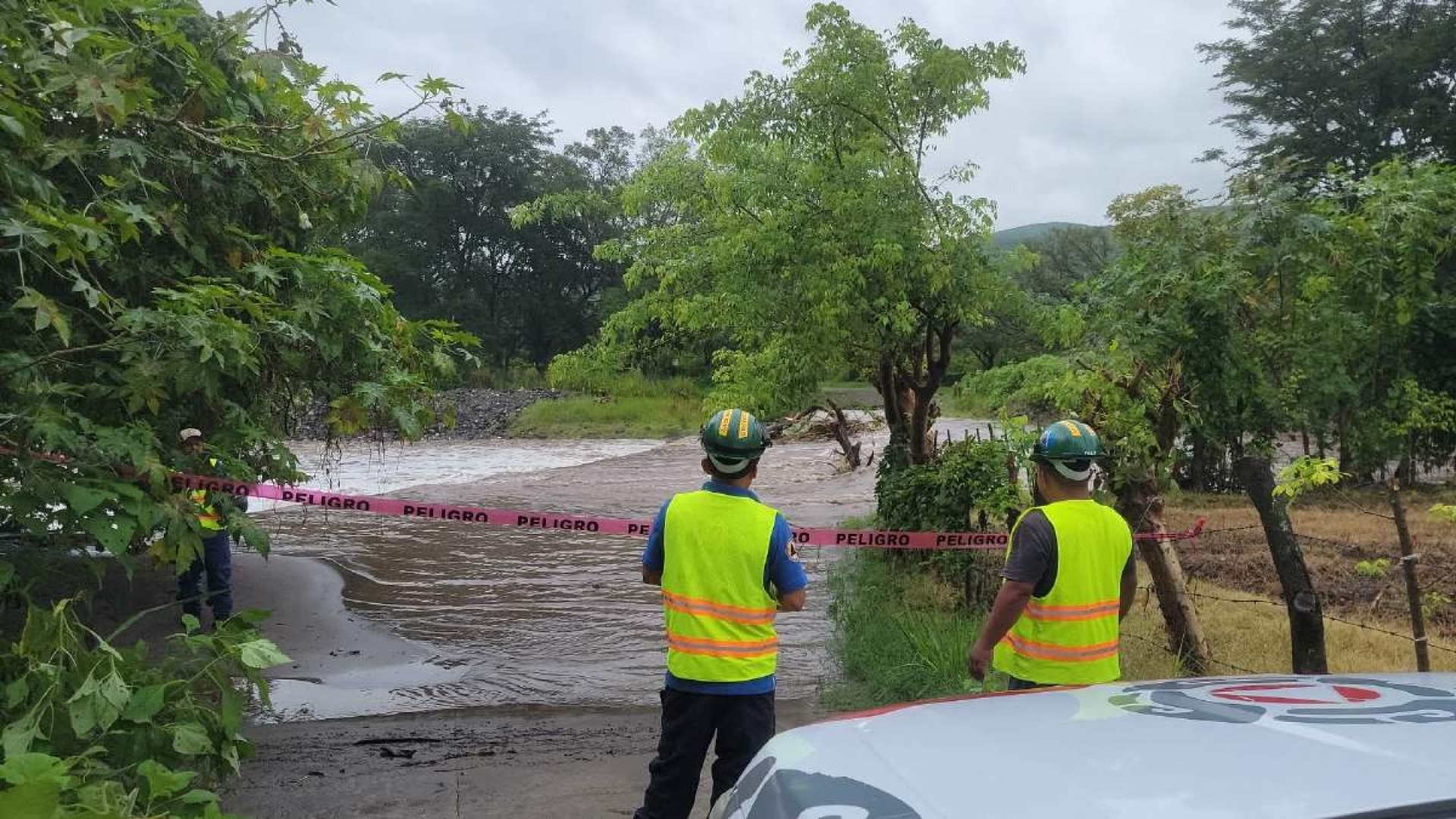 Por creciente de ríos, mantienen alerta en municipios del poniente