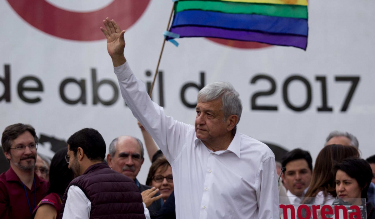 AMLO defiende a Margarita Zavala y apoya su posible salida del PAN