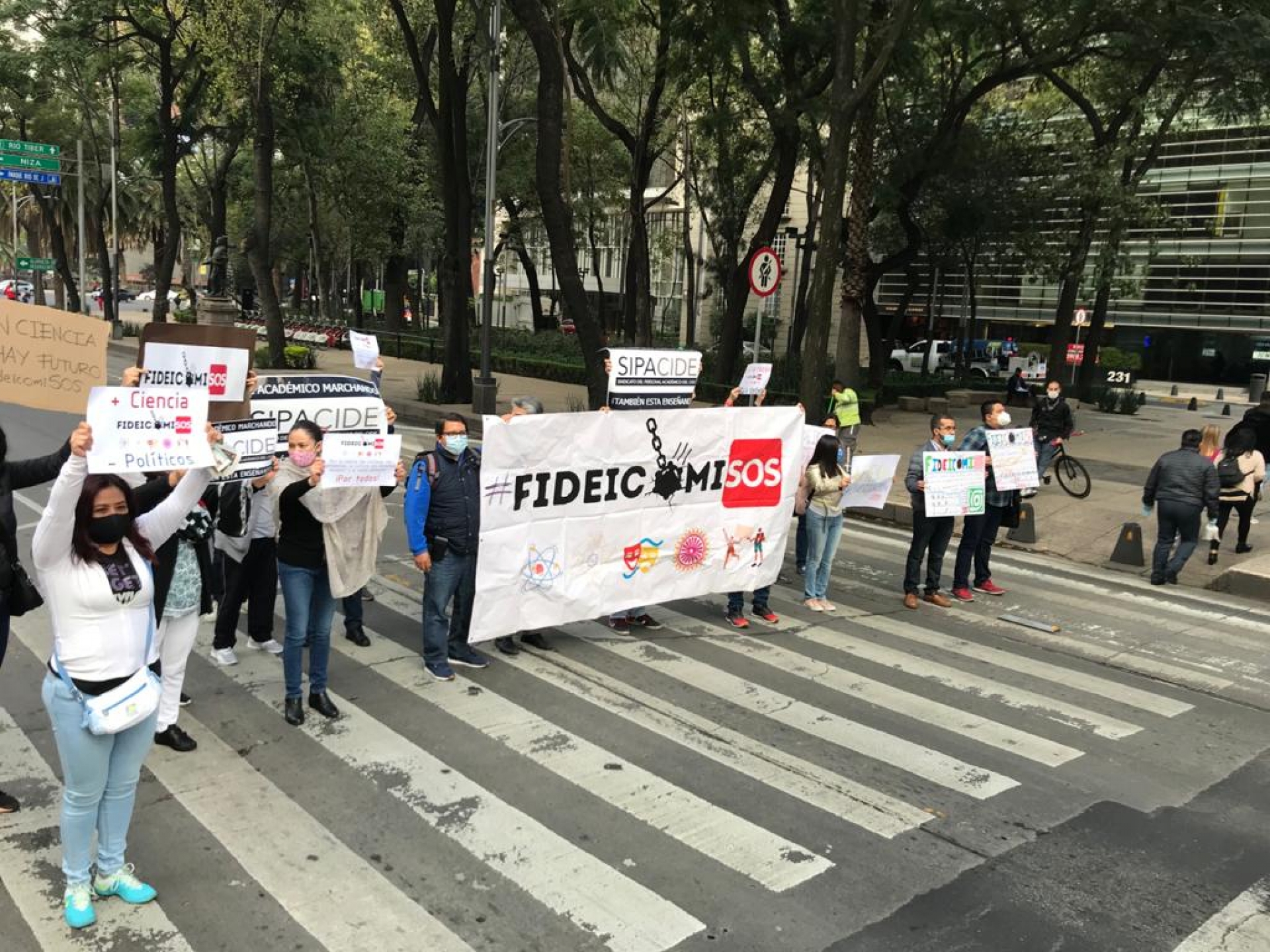 Demandan dar marcha atrás a la desaparición de fideicomisos de ciencia