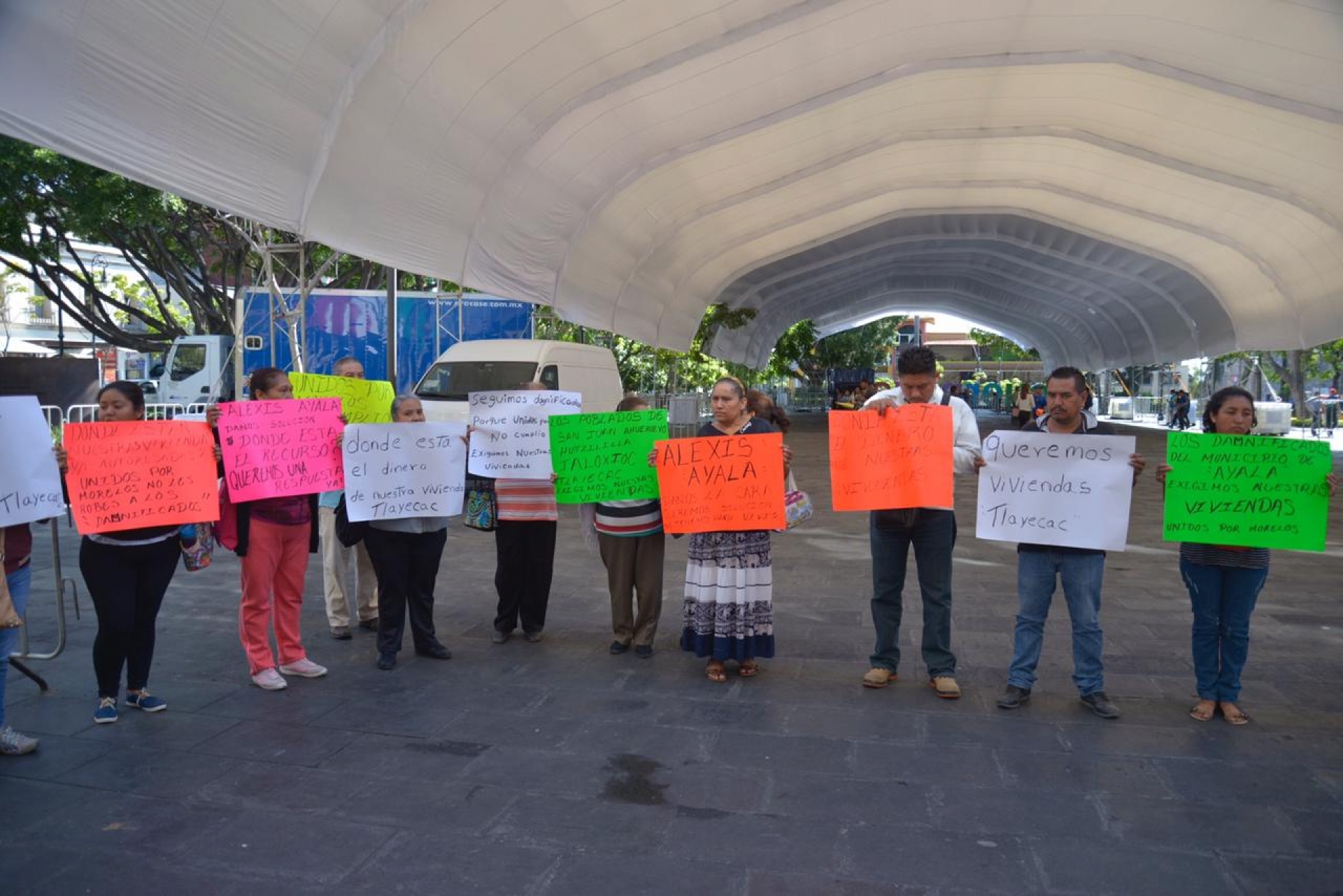 Habitantes de Ayala exigen recursos para reconstrucción