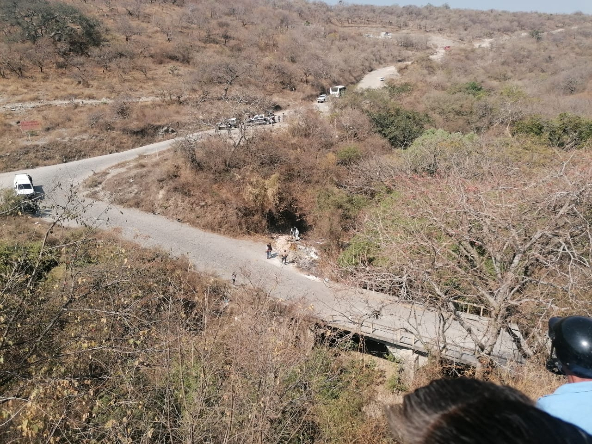 Hallan el cadáver de un hombre al lado de un puente en la colonia Nueva Santa María