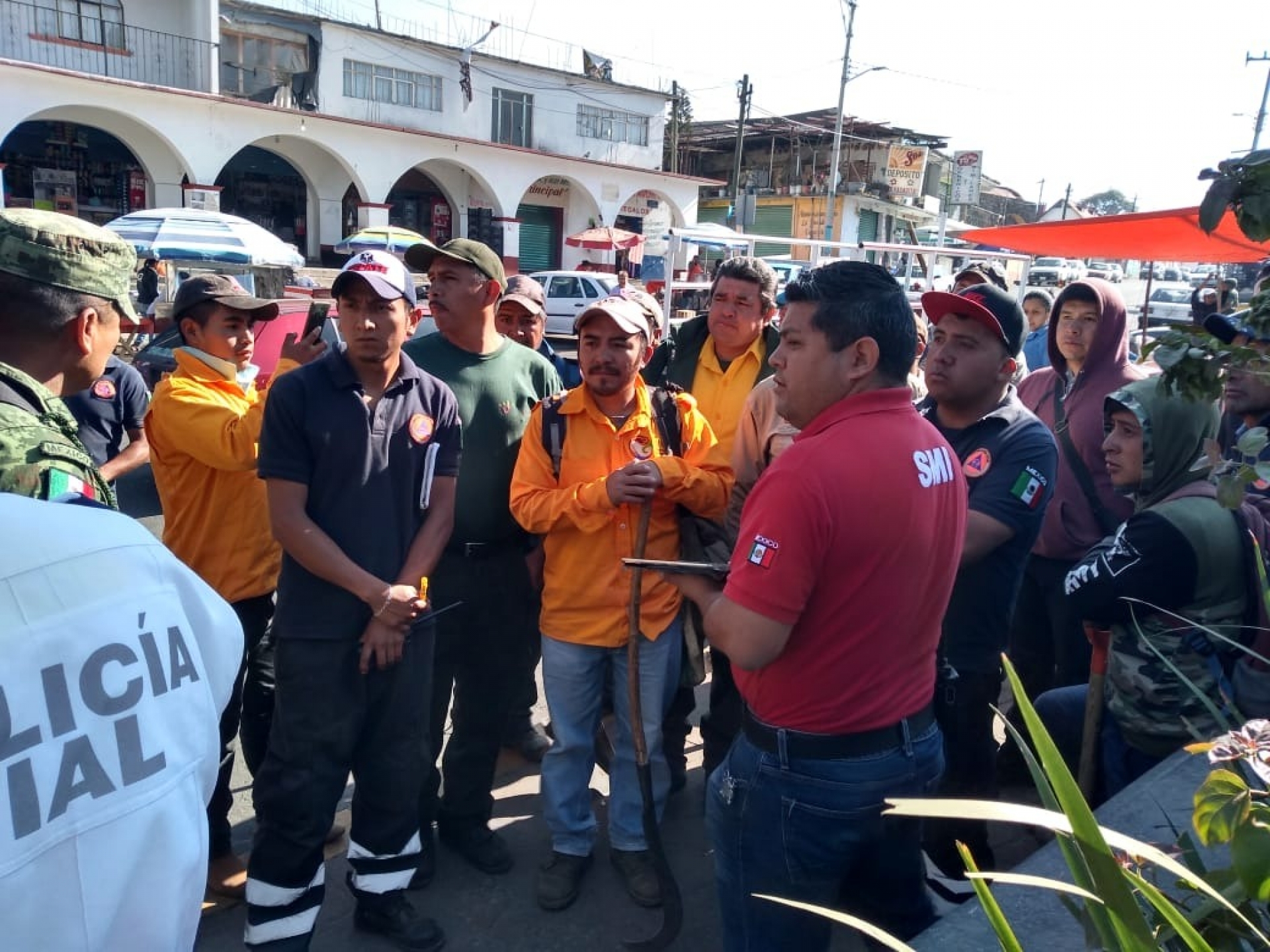 Continúa combate de incendio forestal en 'Los Pilares', en Huitzilac