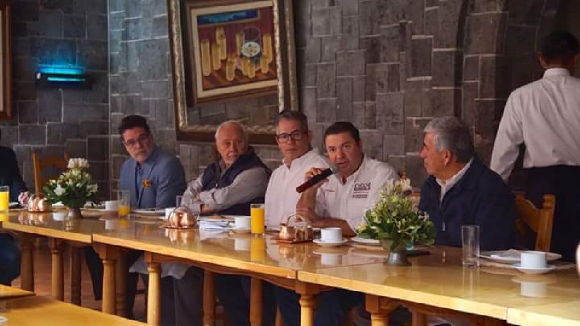 Ofrece Borbolla ante empresarios iniciativas de desarrollo económico para Cuernavaca