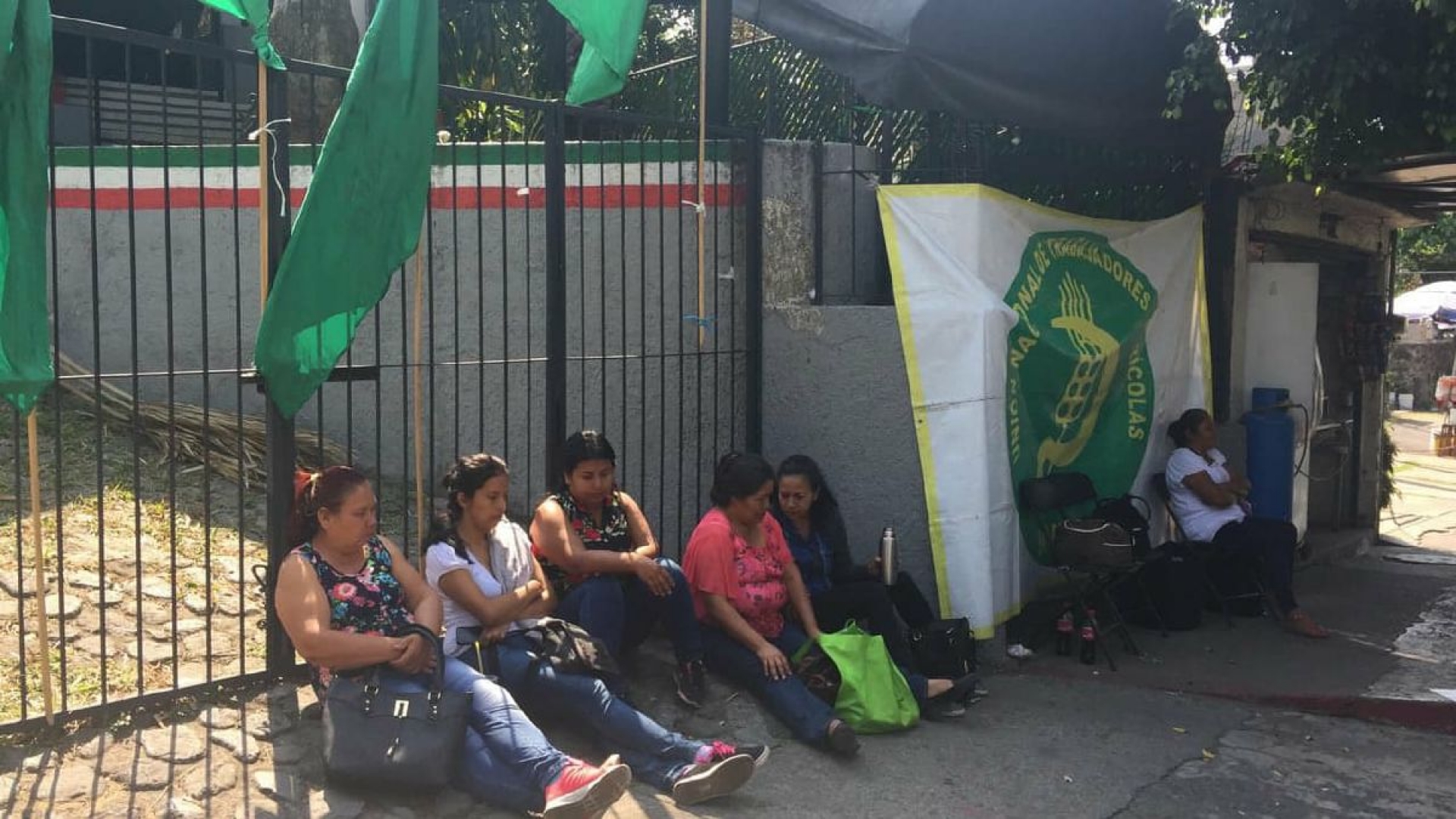 Campesinos exigen se liberen recursos de programas federales