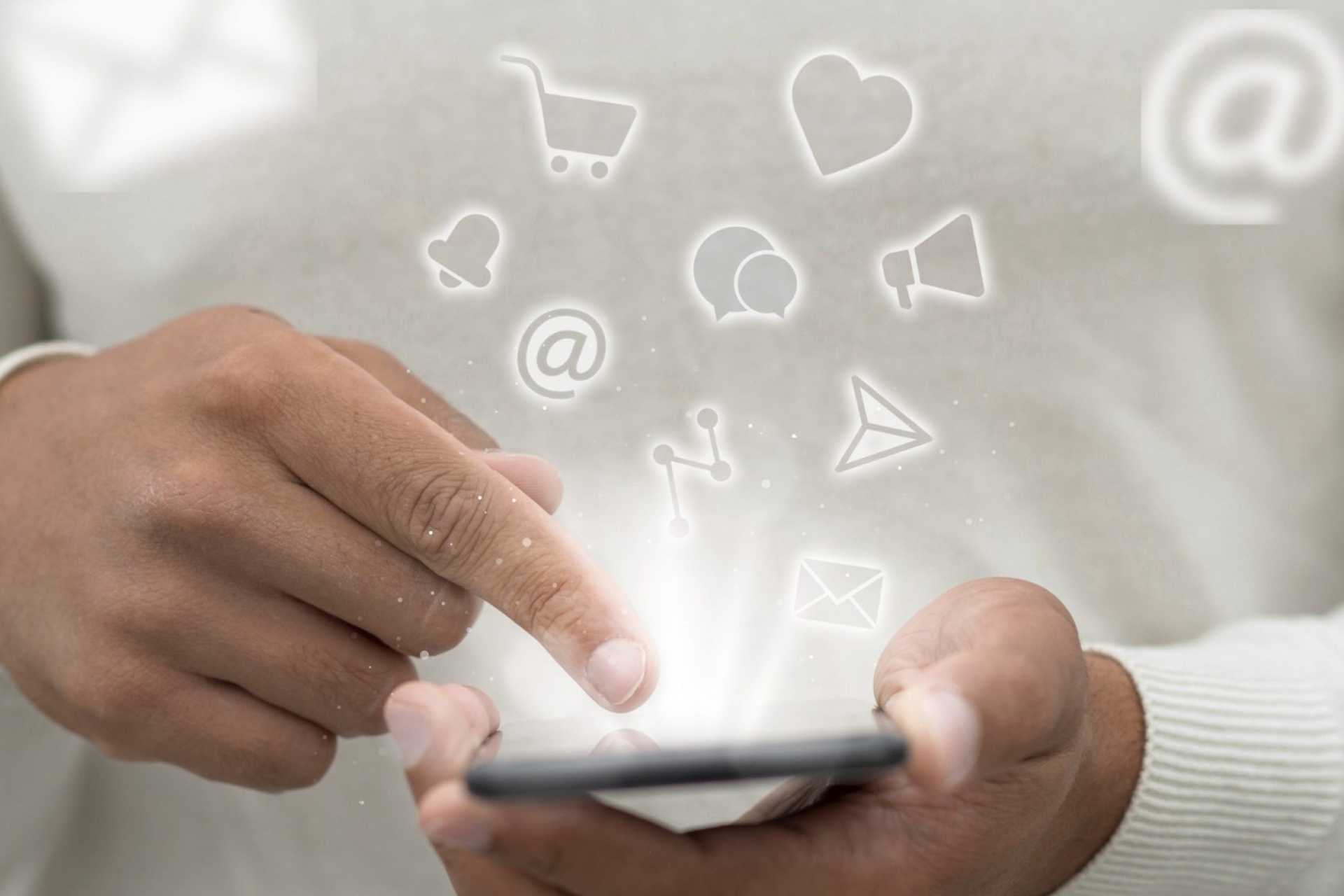 La autenticidad como nuevo reto de las redes sociales, según el jefe de Instagram