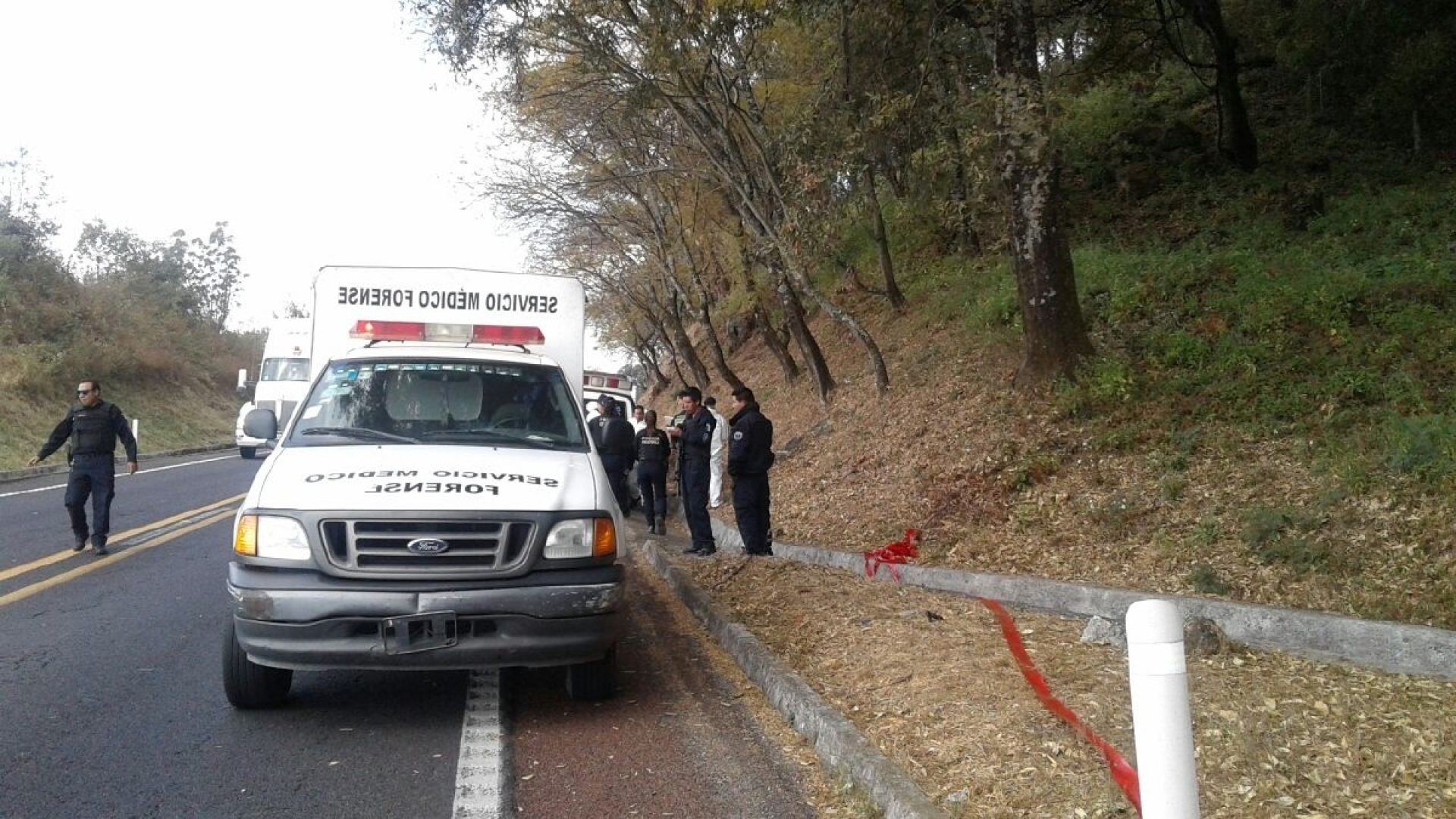 Lo mataron a la orilla de la carretera