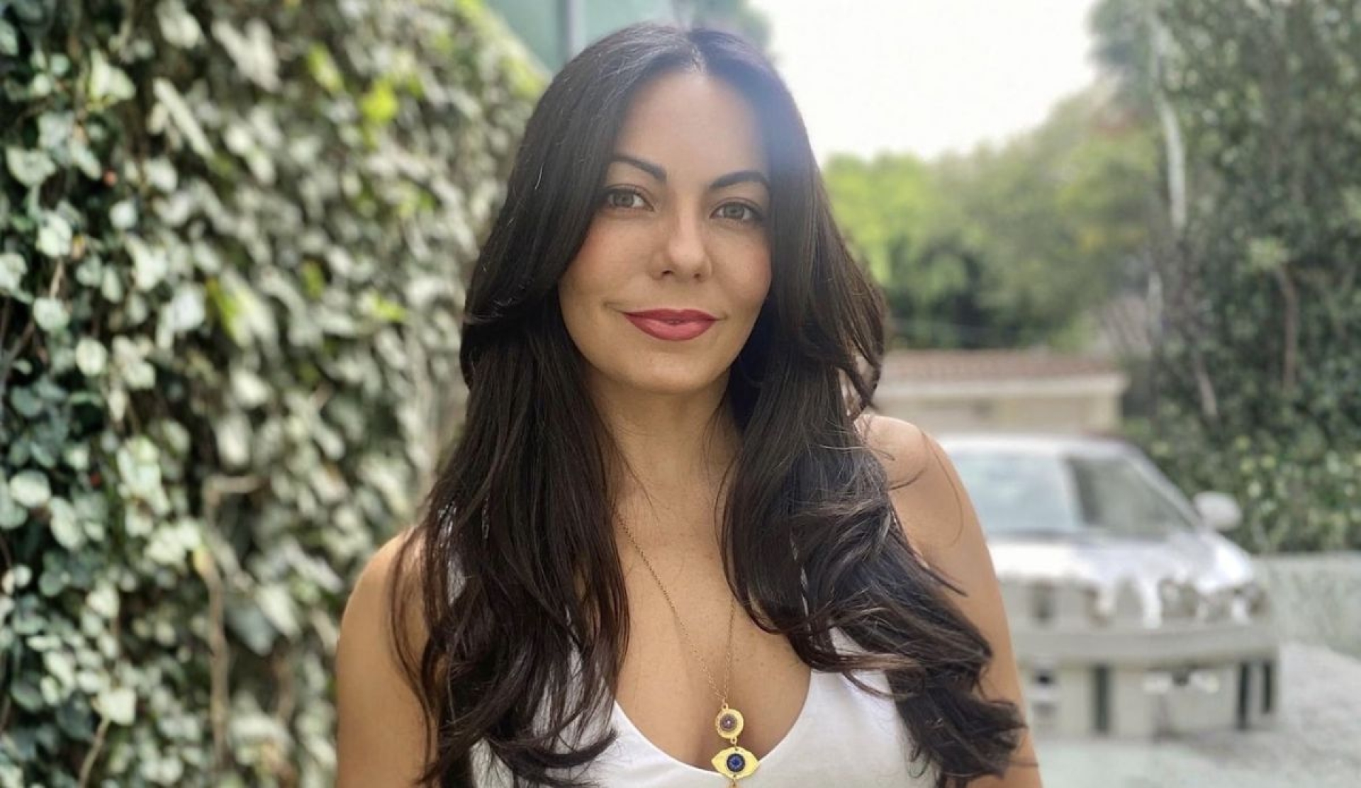 Claudia Godínez queda inmovilizada tras fuerte accidente