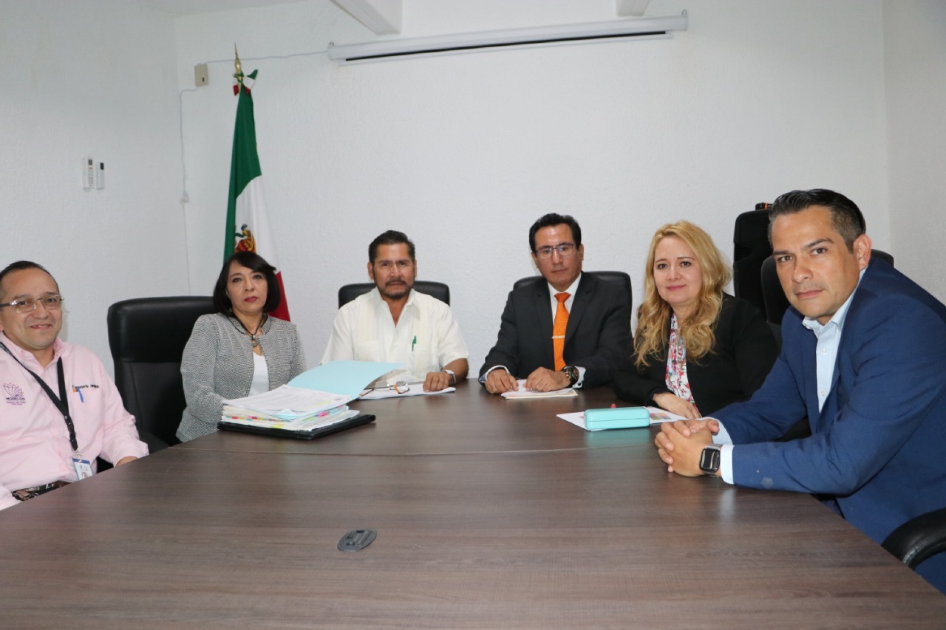 FECC y Consejería Jurídica revisan avances en denuncias contra ex funcionarios
