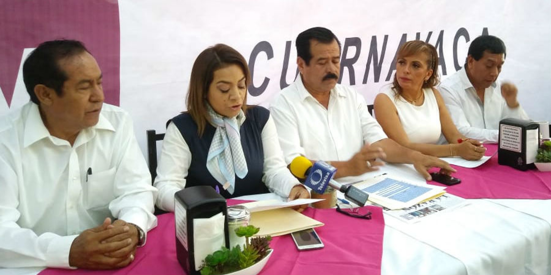 Convocan maestros a consulta sobre reforma educativa
