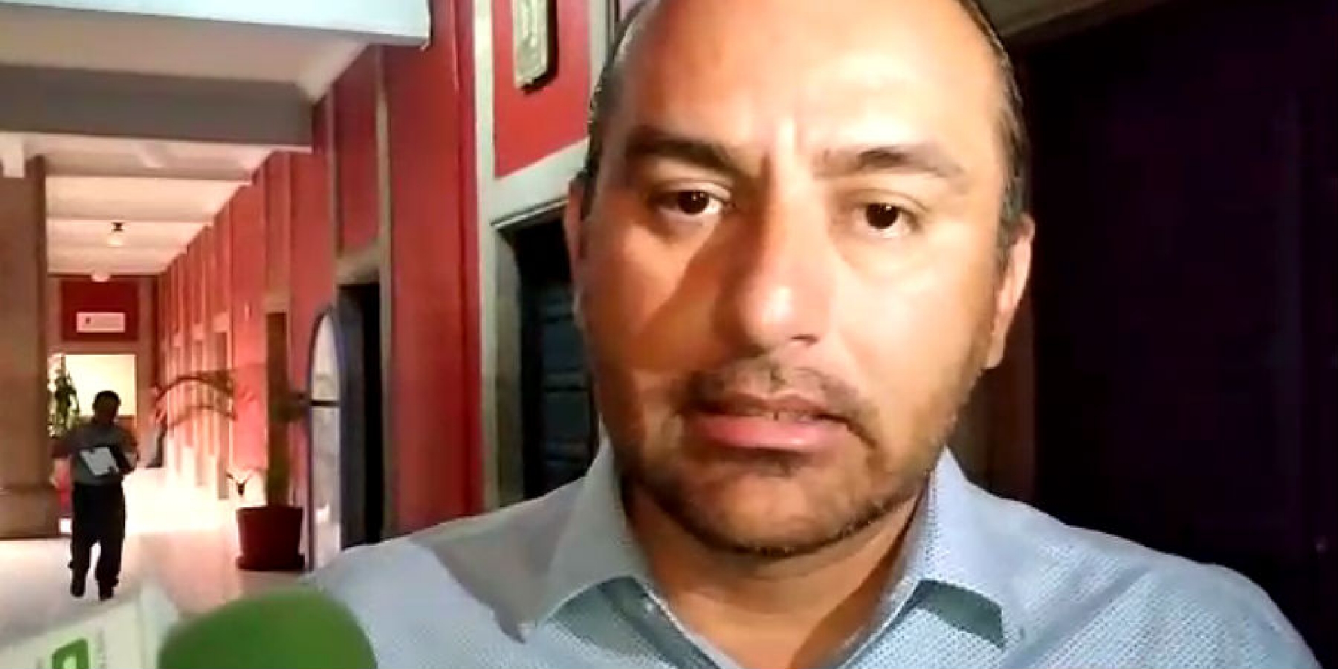 Argumenta Colín López que jubilación solicitada por su esposa es tema que le compete al Congreso