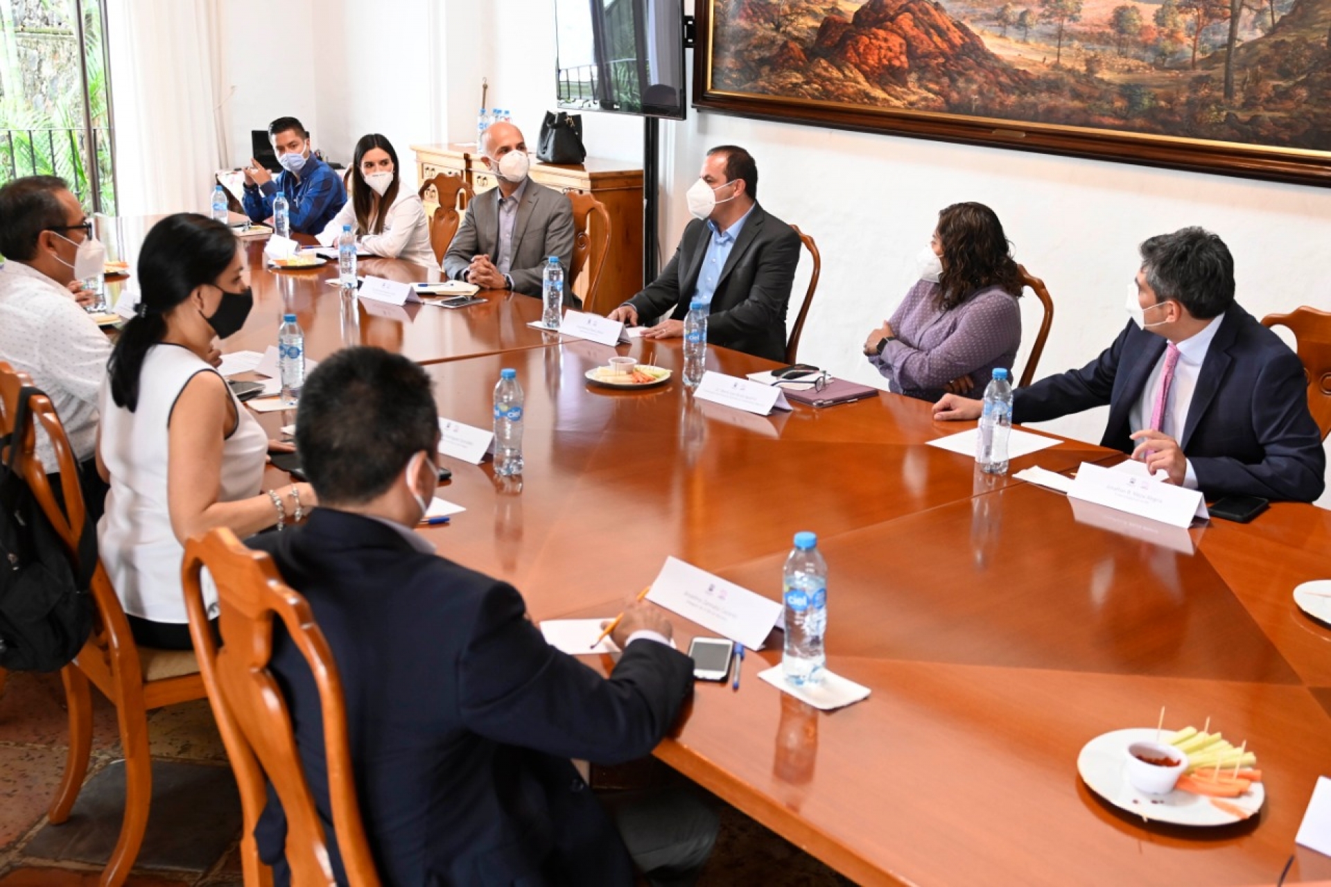 Hacen equipo gobierno estatal y la SRE para reactivar la economía de Morelos