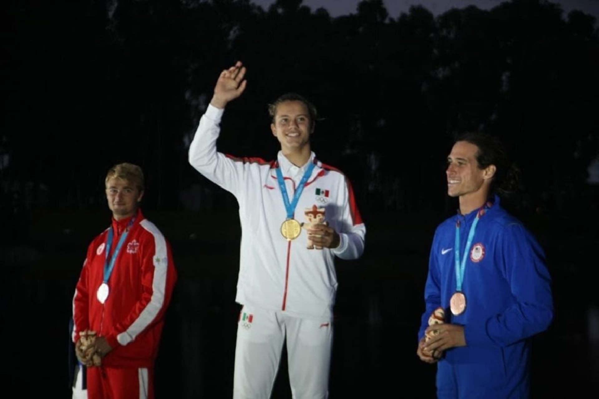 Dos morelenses ganan medalla para México