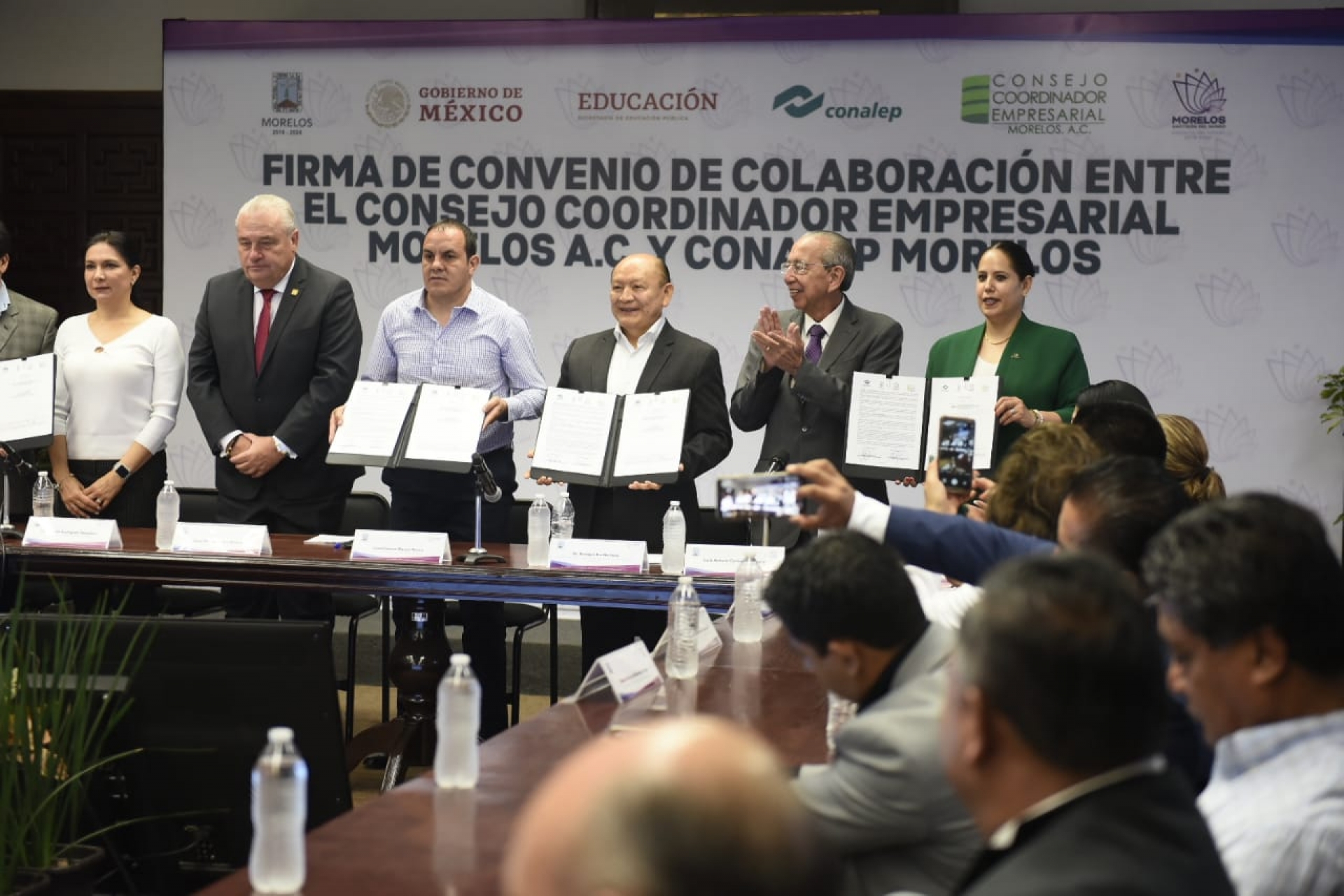 Realizan firma de convenio de colaboración entre el CCE y Conalep Morelos