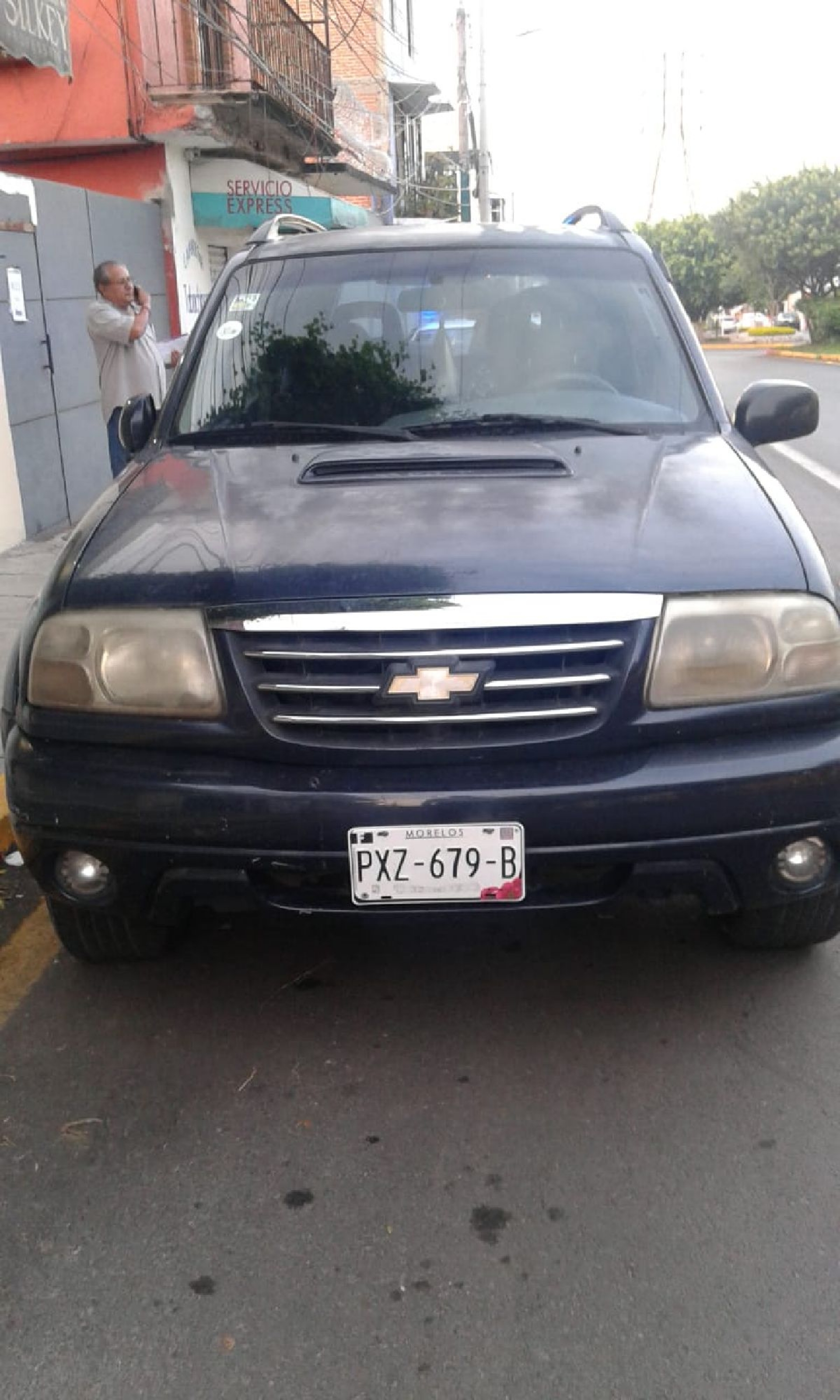 Lo embistió una camioneta en Acapantzingo
