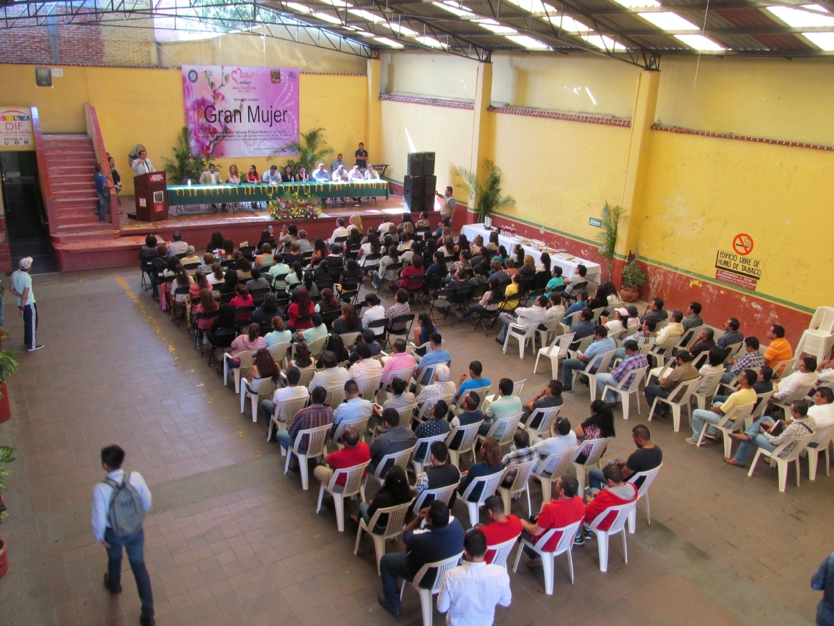 Reconocen a mujeres destacadas en Tlaltizapán